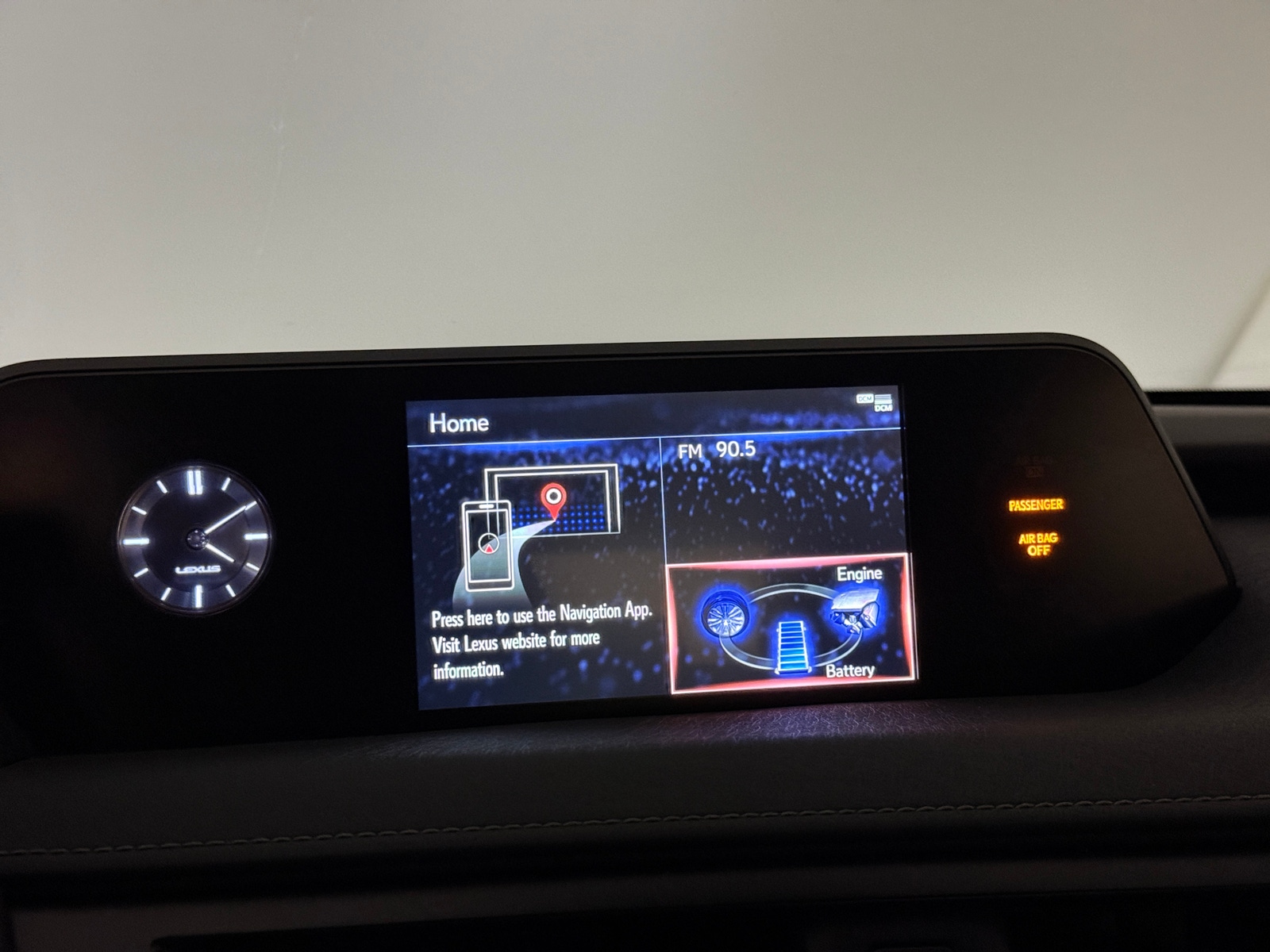Thumbnail: 2020 Lexus UX - 3