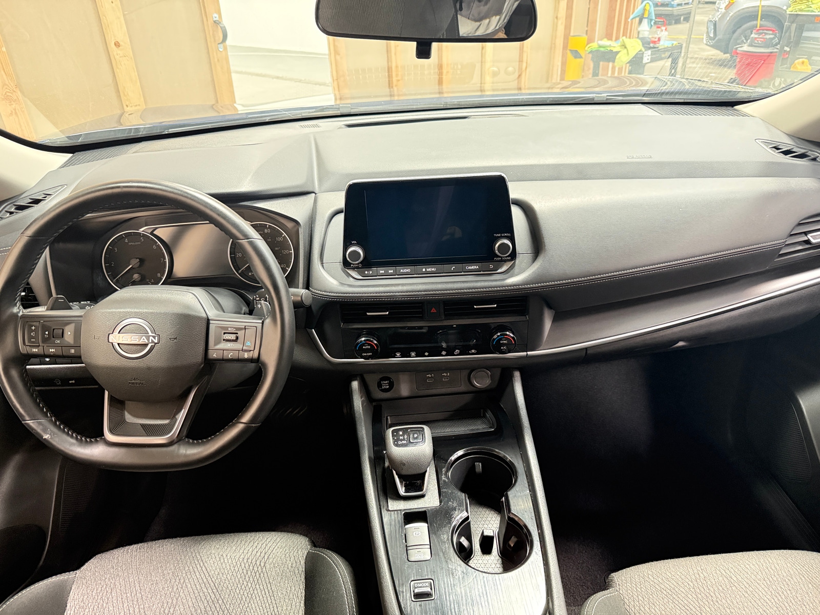 Thumbnail: 2025 Nissan Rogue - 3