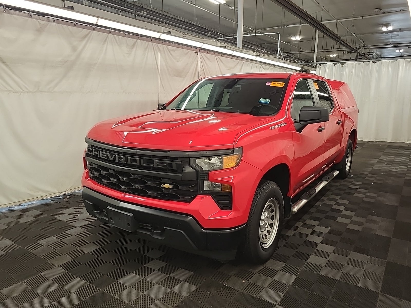 2022 Chevrolet Silverado 1500 4WD Crew Cab 147" Work Truck