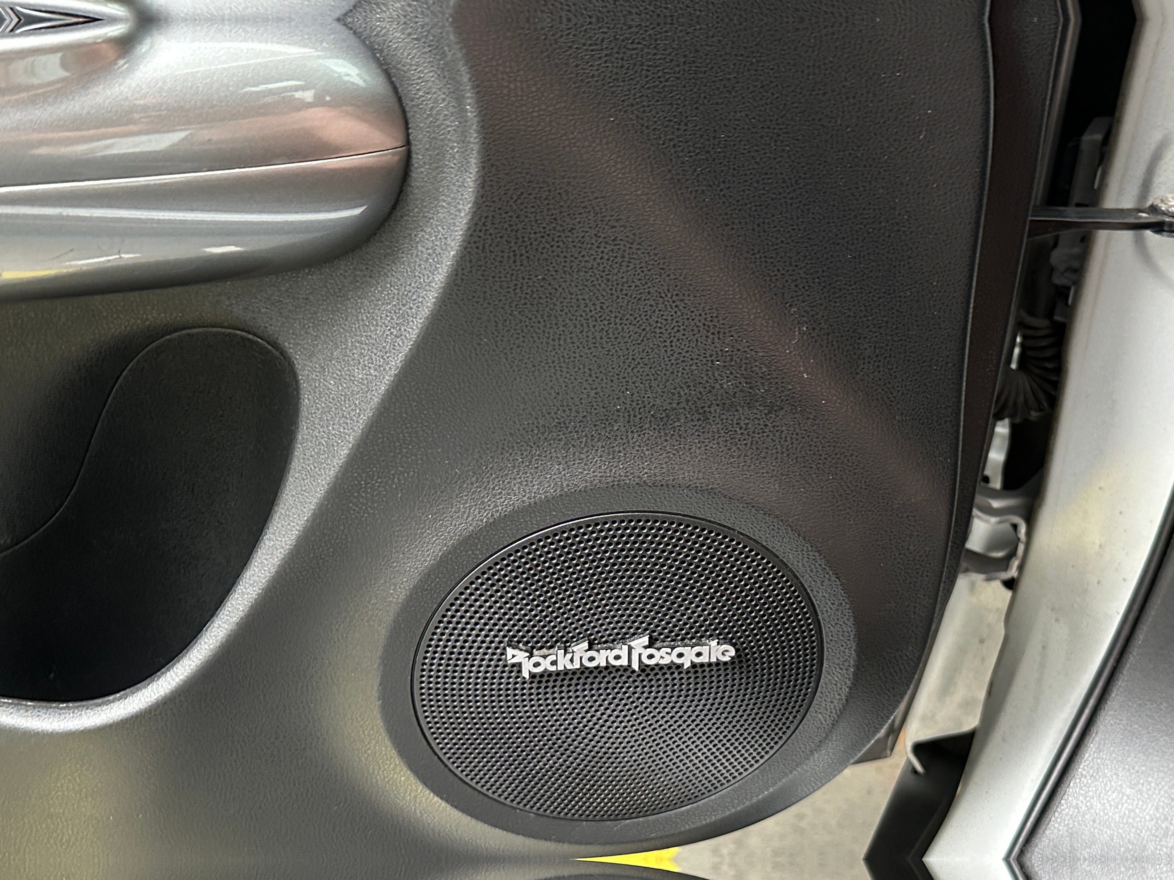 Used 2015 Nissan JUKE SL with VIN JN8AF5MV6FT560249 for sale in Pewaukee, WI