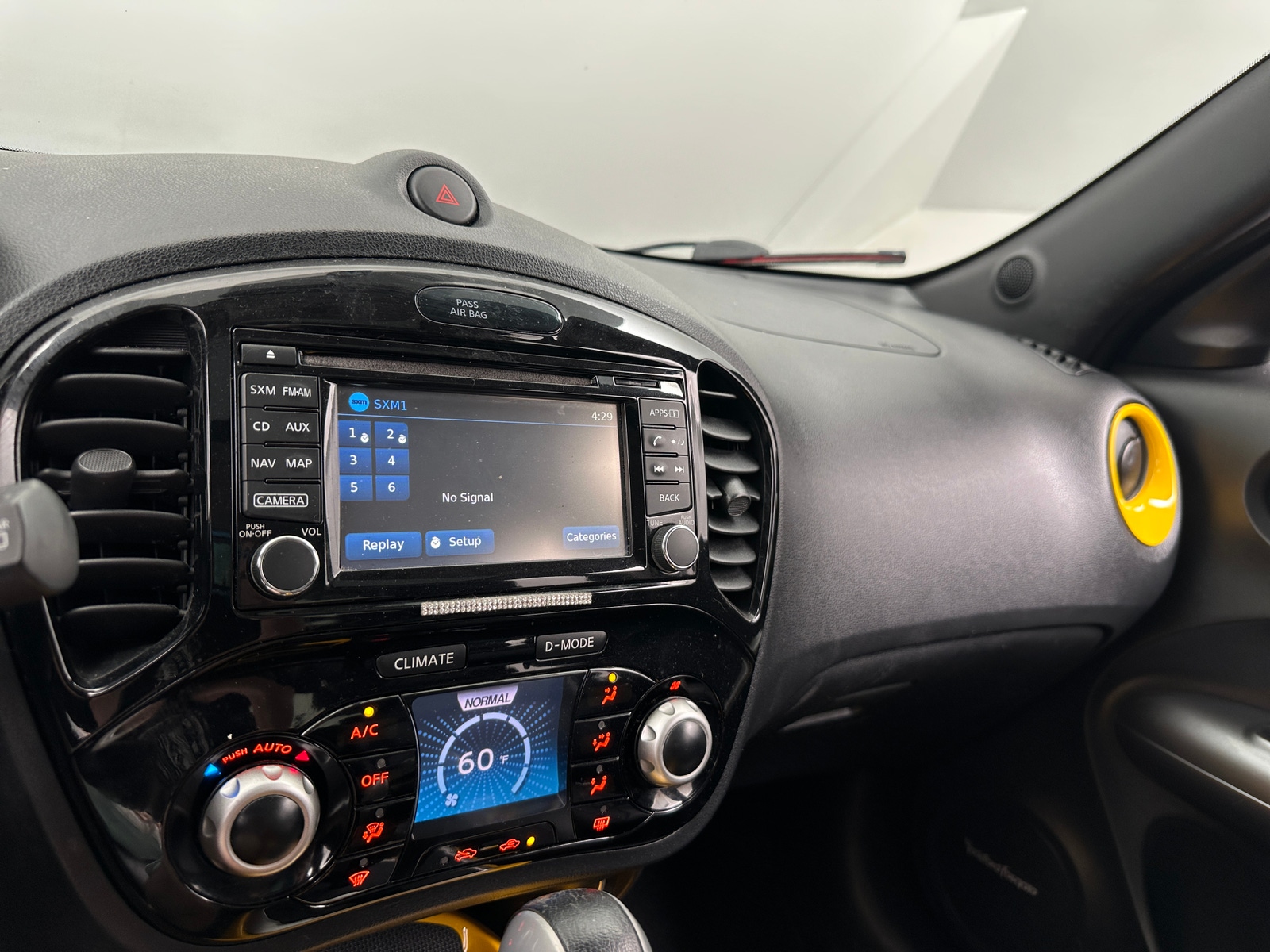 Thumbnail: 2015 Nissan Juke - 3