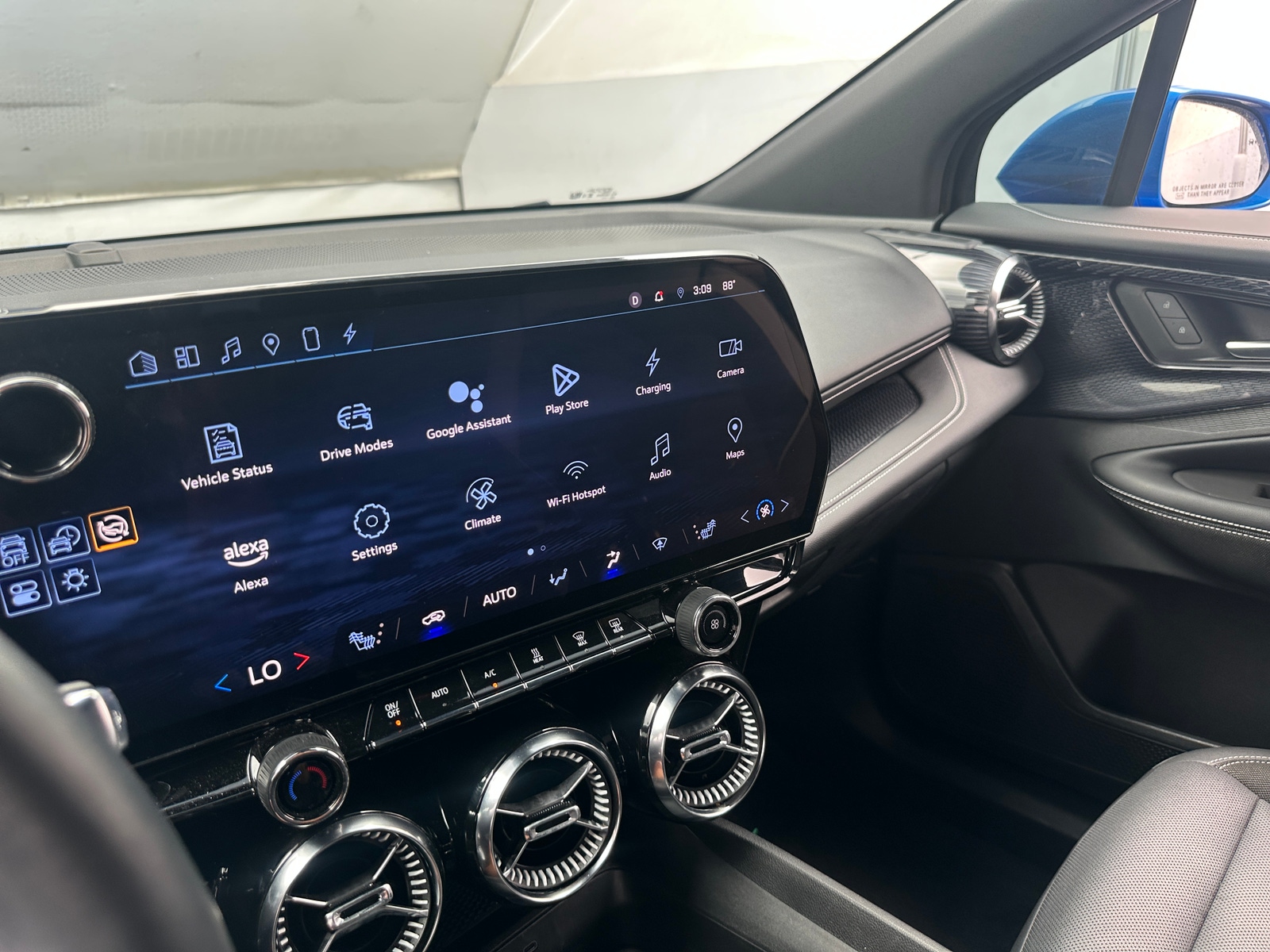 Thumbnail: 2024 Chevrolet Blazer EV - 3