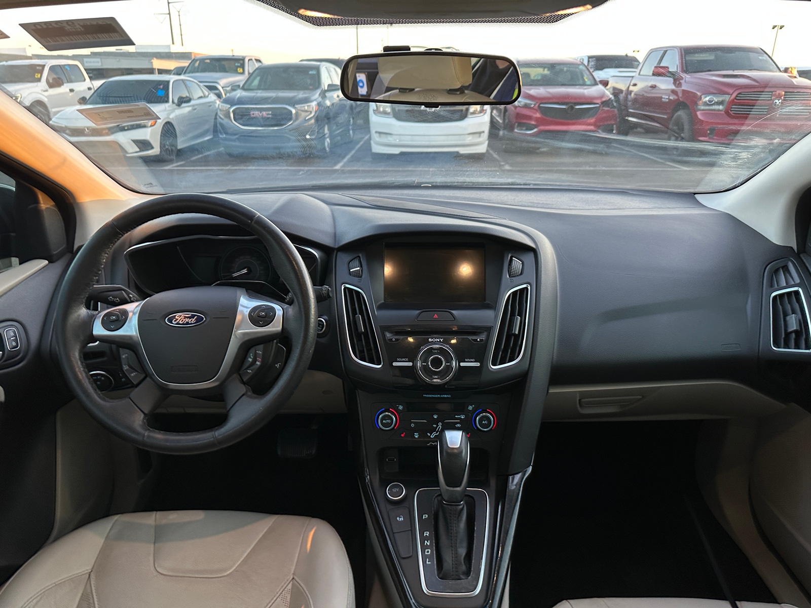 Thumbnail: 2017 Ford Focus - 3