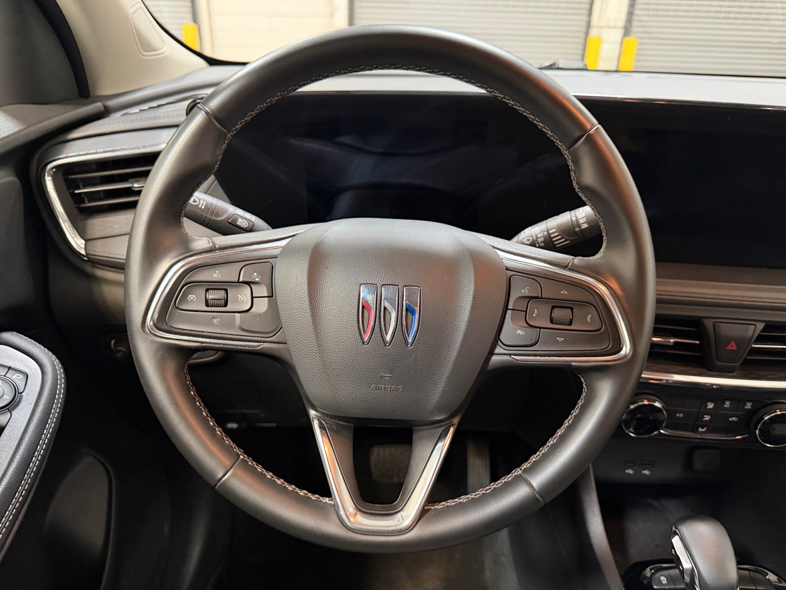 Thumbnail: 2025 Buick Encore GX - 4