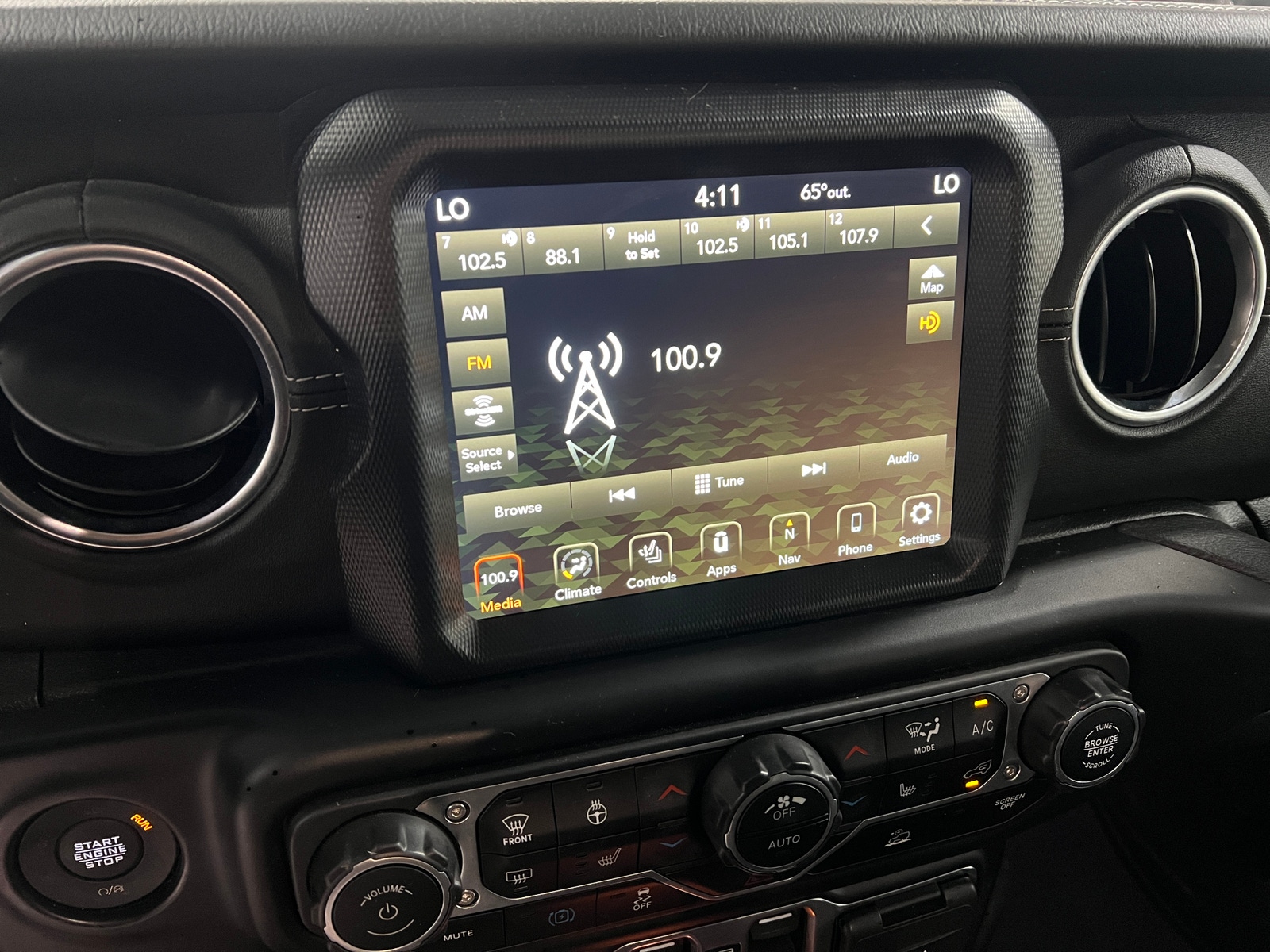 Thumbnail: 2023 Jeep Wrangler - 3