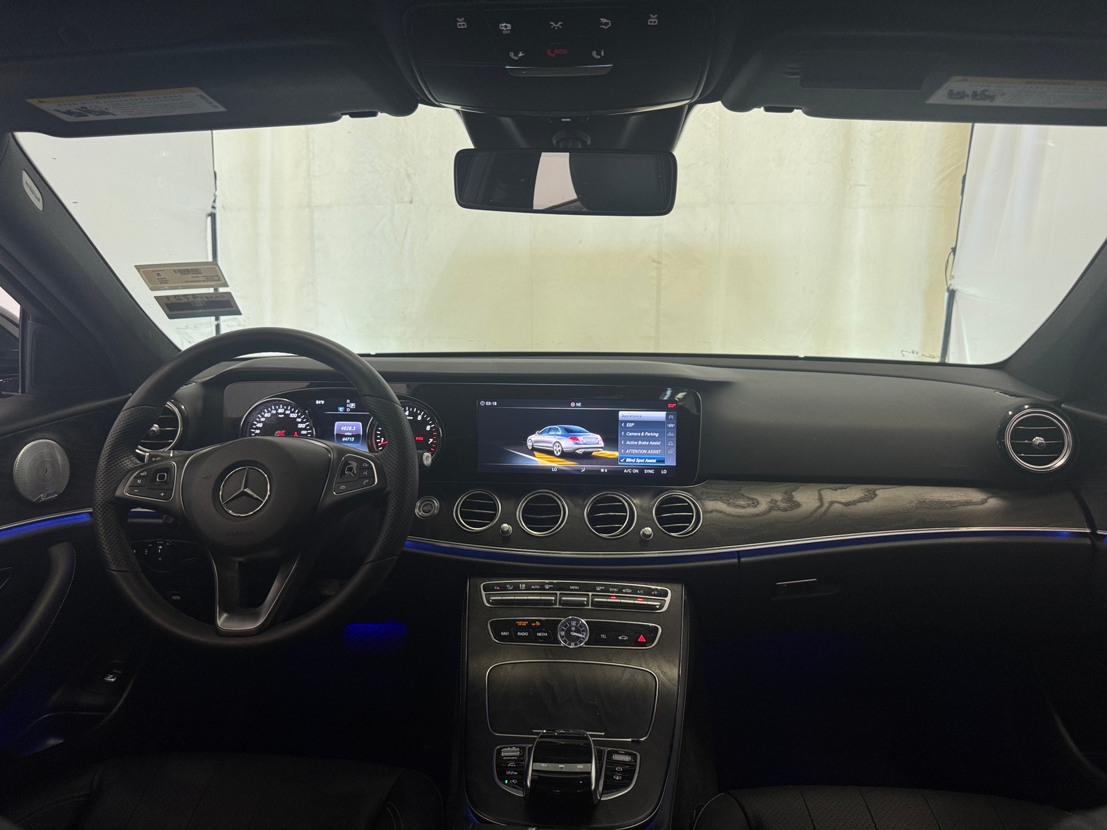 Thumbnail: 2018 Mercedes-Benz E-Class - 2
