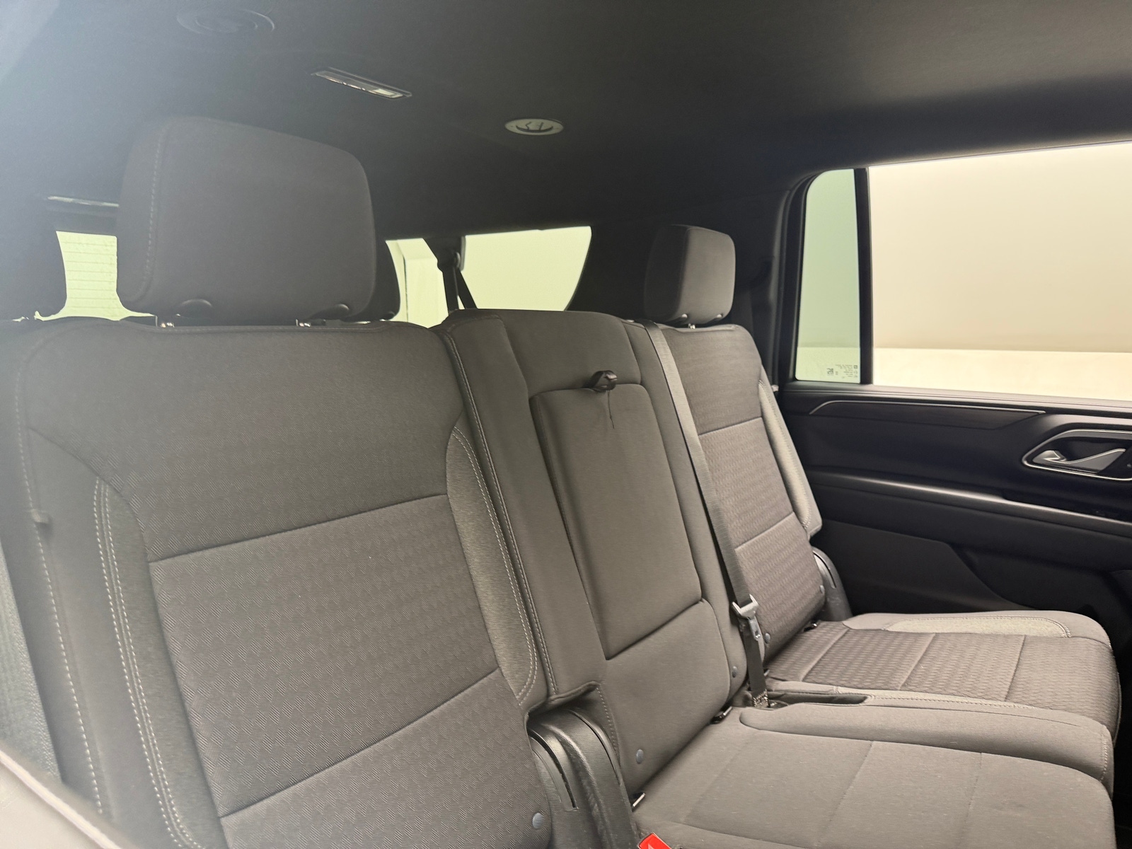 Thumbnail: 2023 Chevrolet Suburban - 6