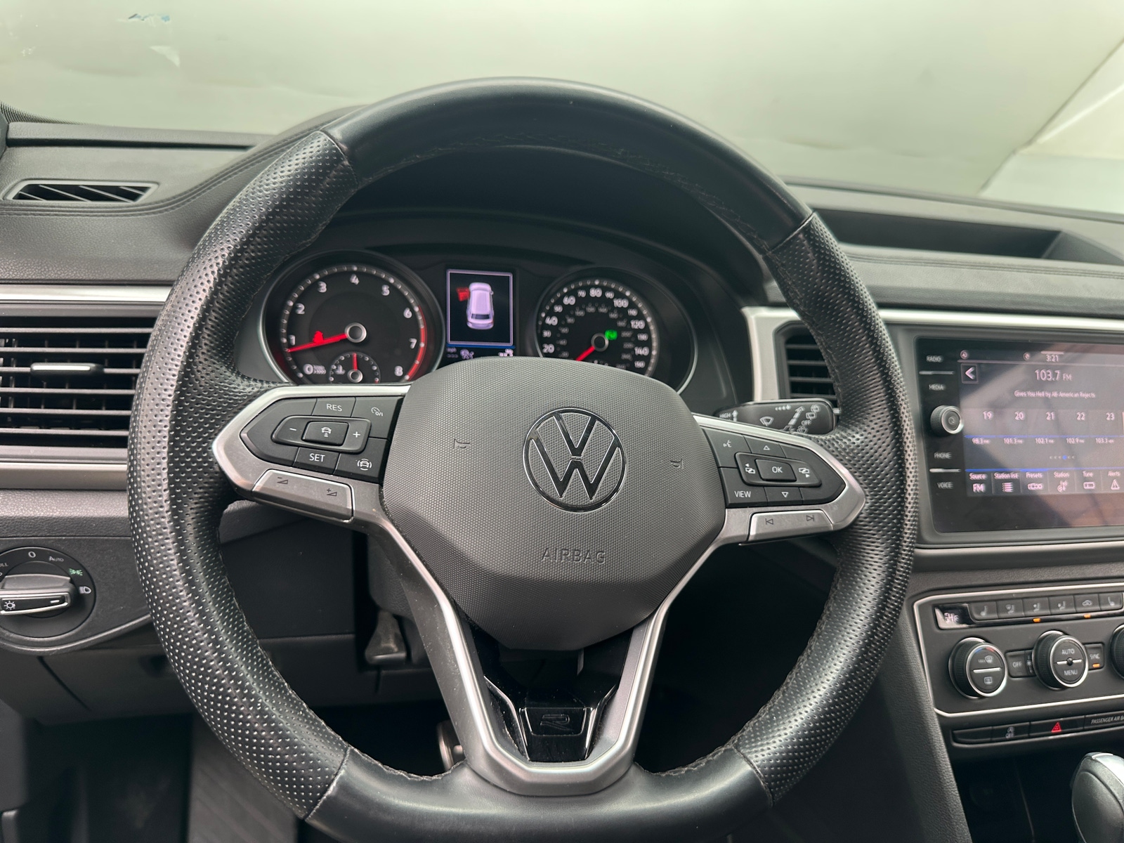 Thumbnail: 2021 Volkswagen Atlas - 4