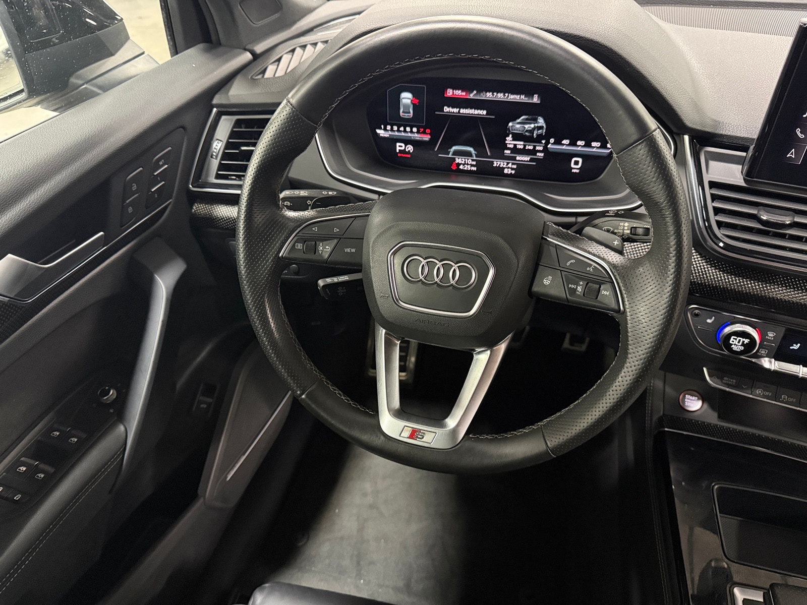 Thumbnail: 2023 Audi SQ5 - 5