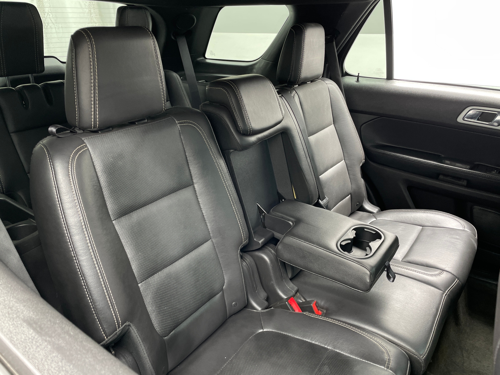 Thumbnail: 2015 Ford Explorer - 5