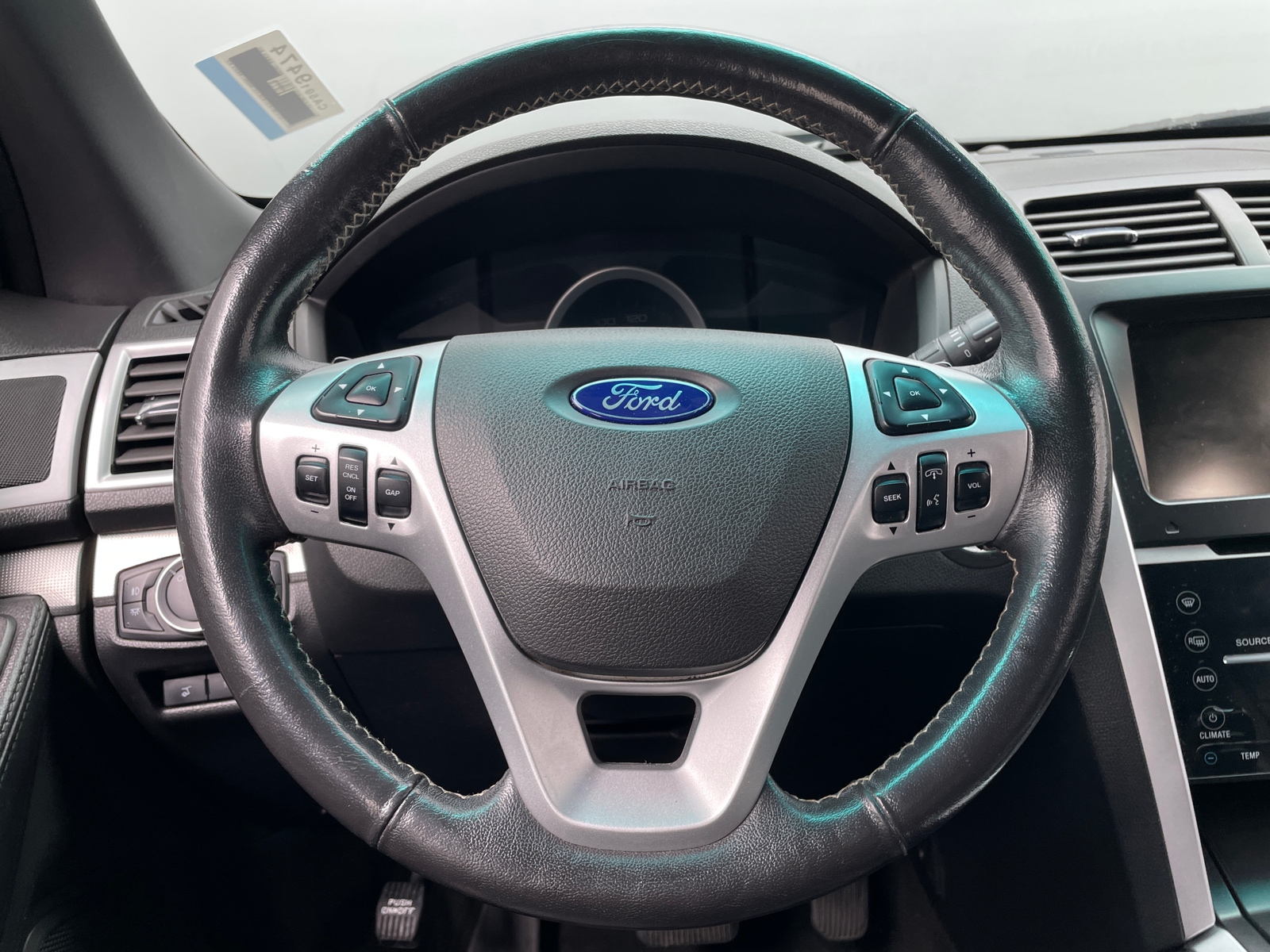 Thumbnail: 2015 Ford Explorer - 4