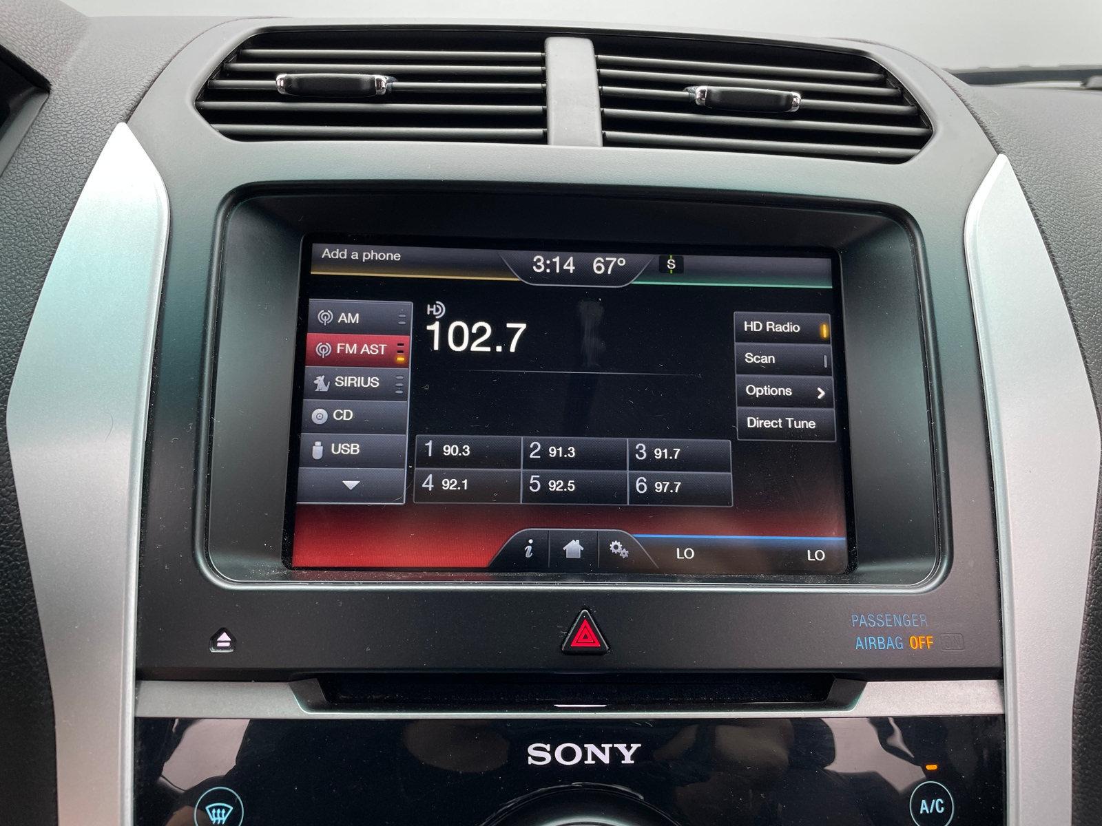 Thumbnail: 2015 Ford Explorer - 3