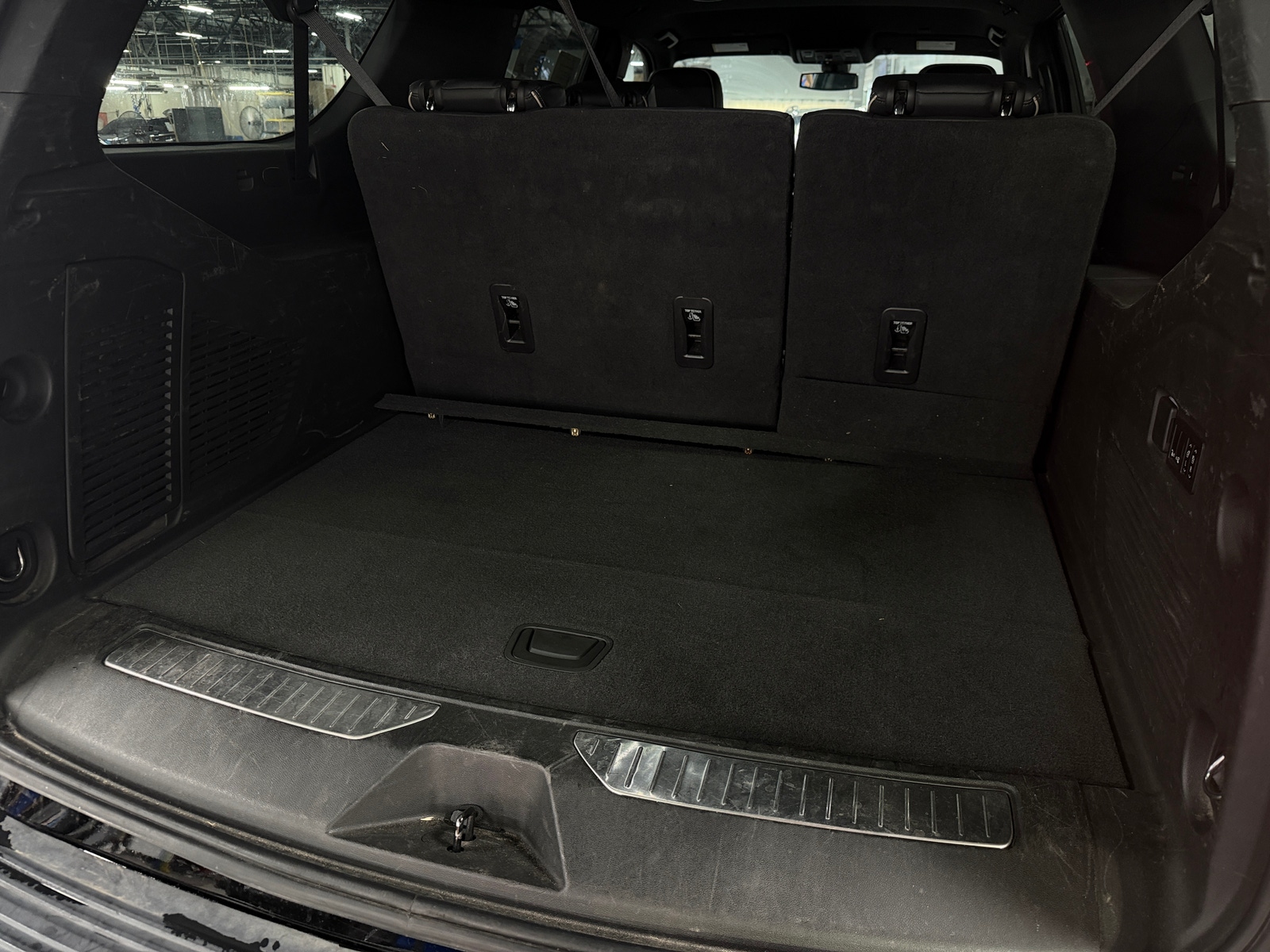 Thumbnail: 2022 Chevrolet Suburban - 6