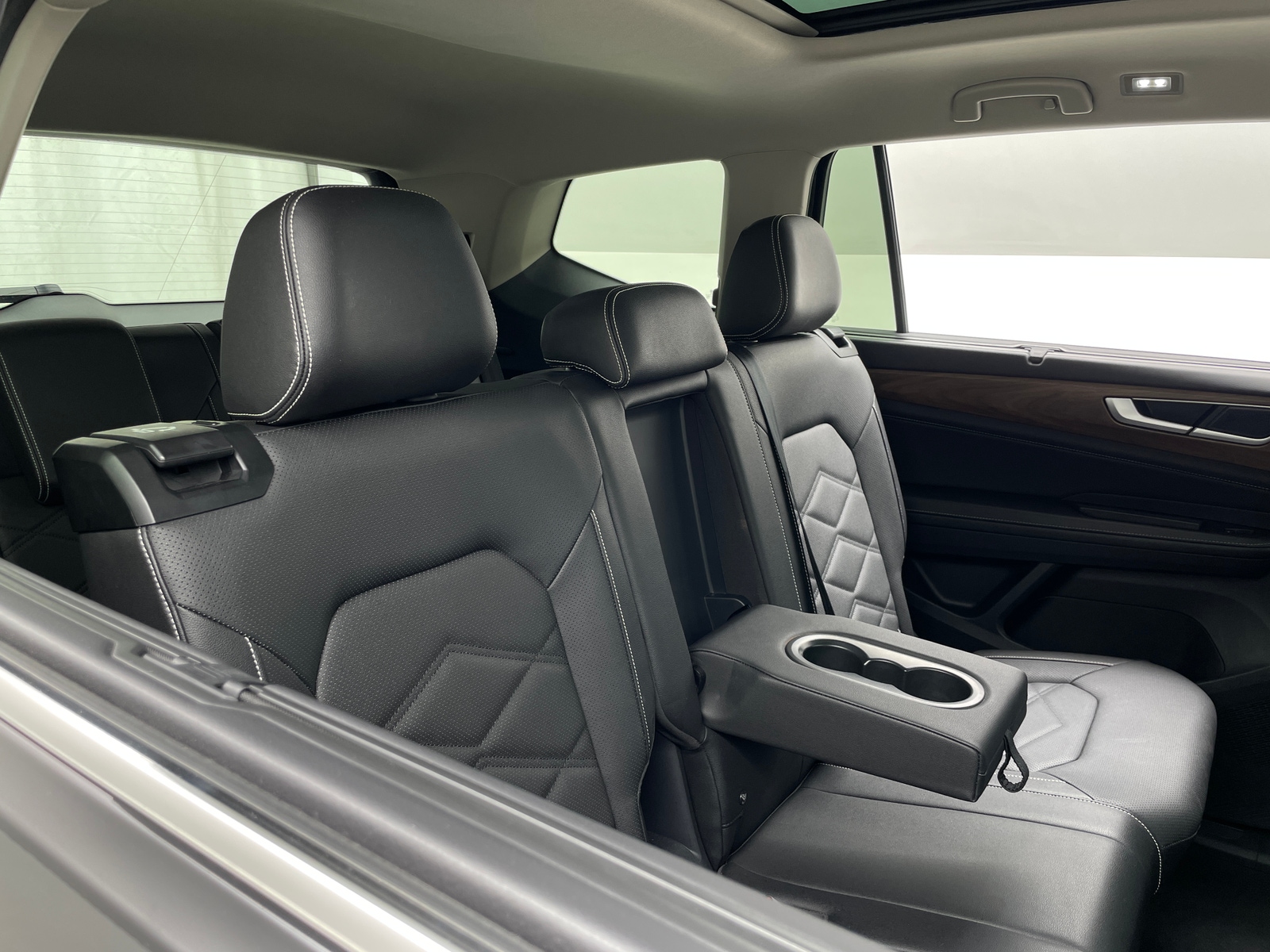 Thumbnail: 2026 Volkswagen Atlas - 5