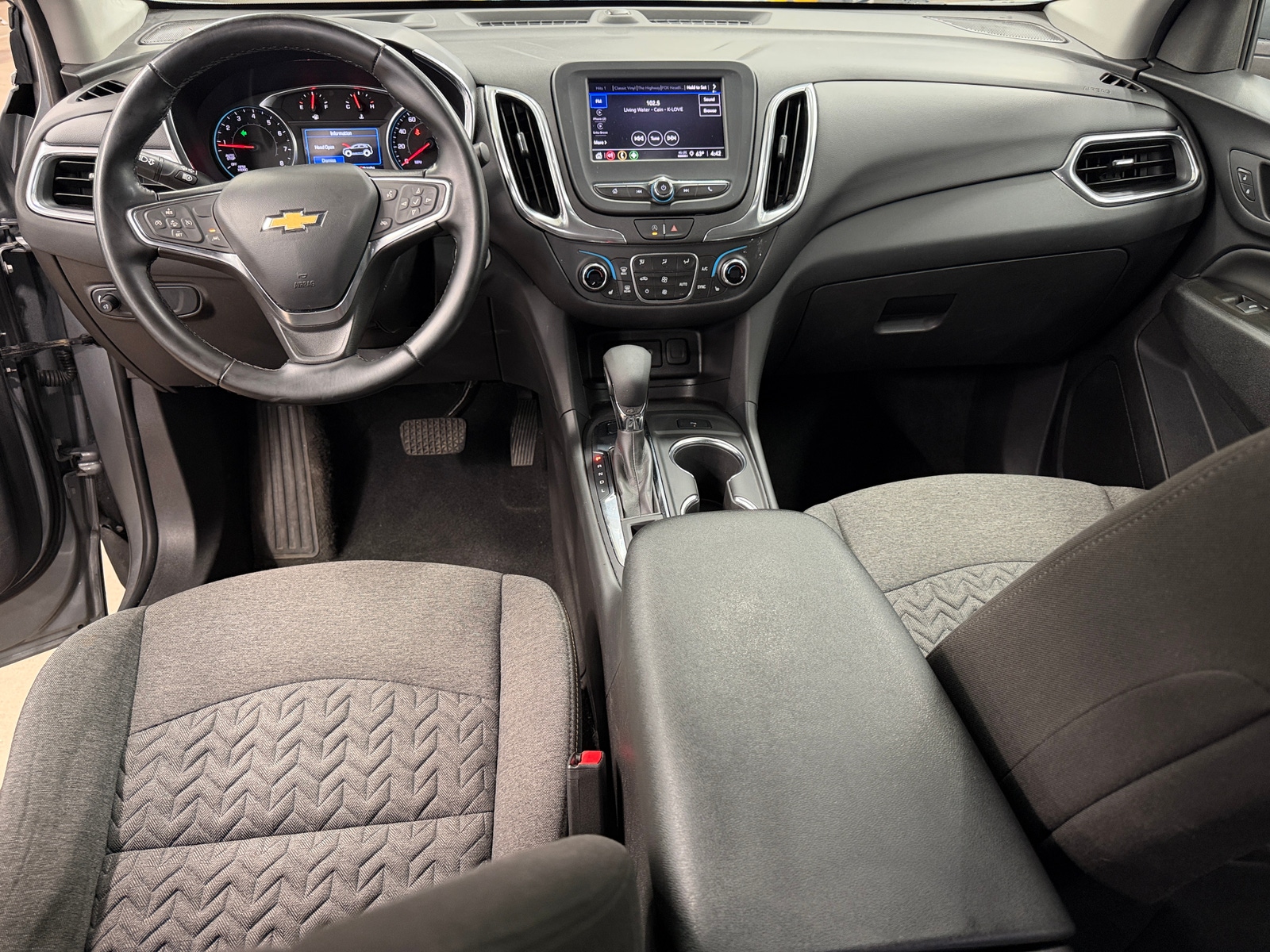 Thumbnail: 2024 Chevrolet Equinox - 3