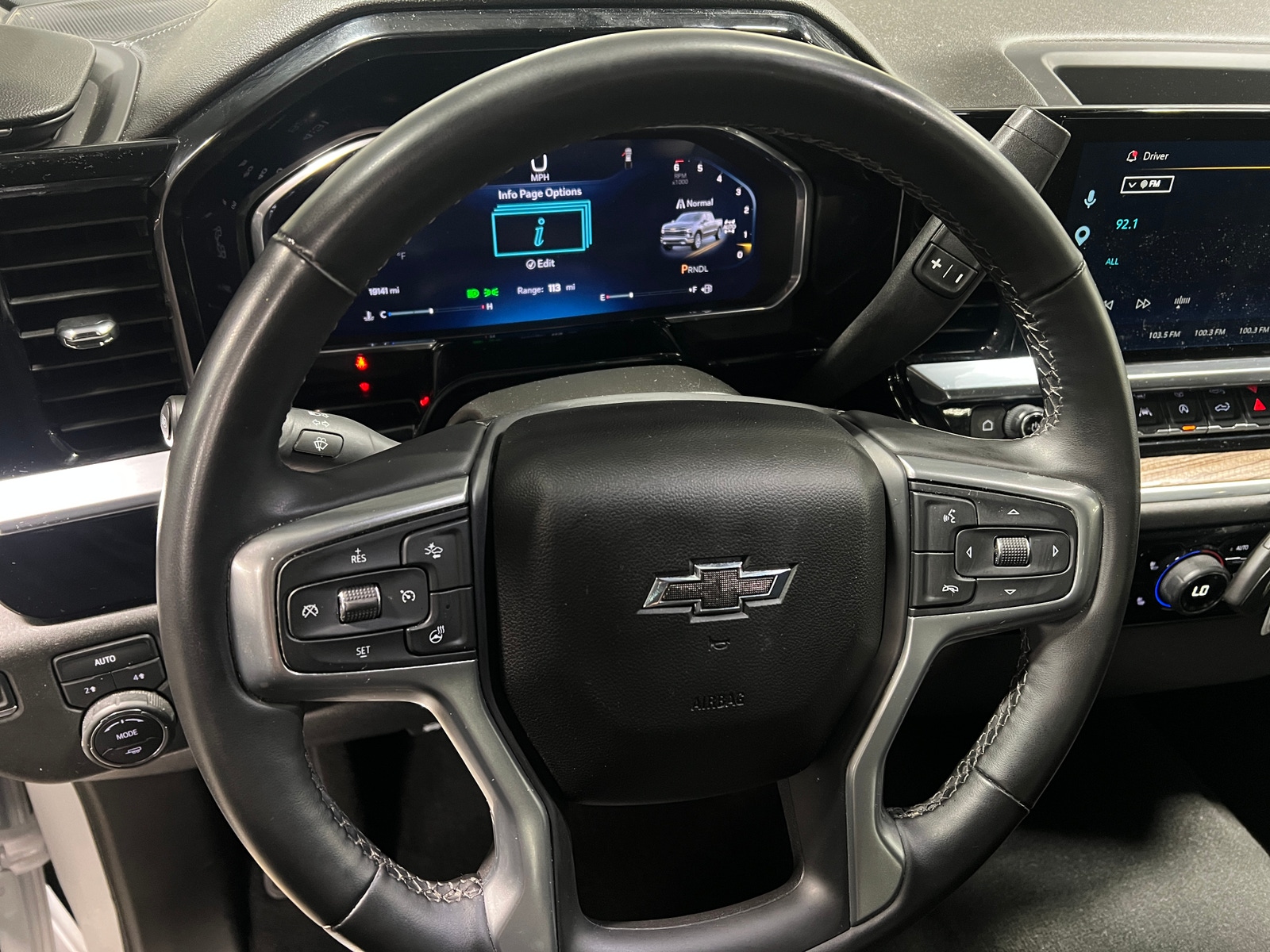 Thumbnail: 2026 Chevrolet Silverado 1500 - 5