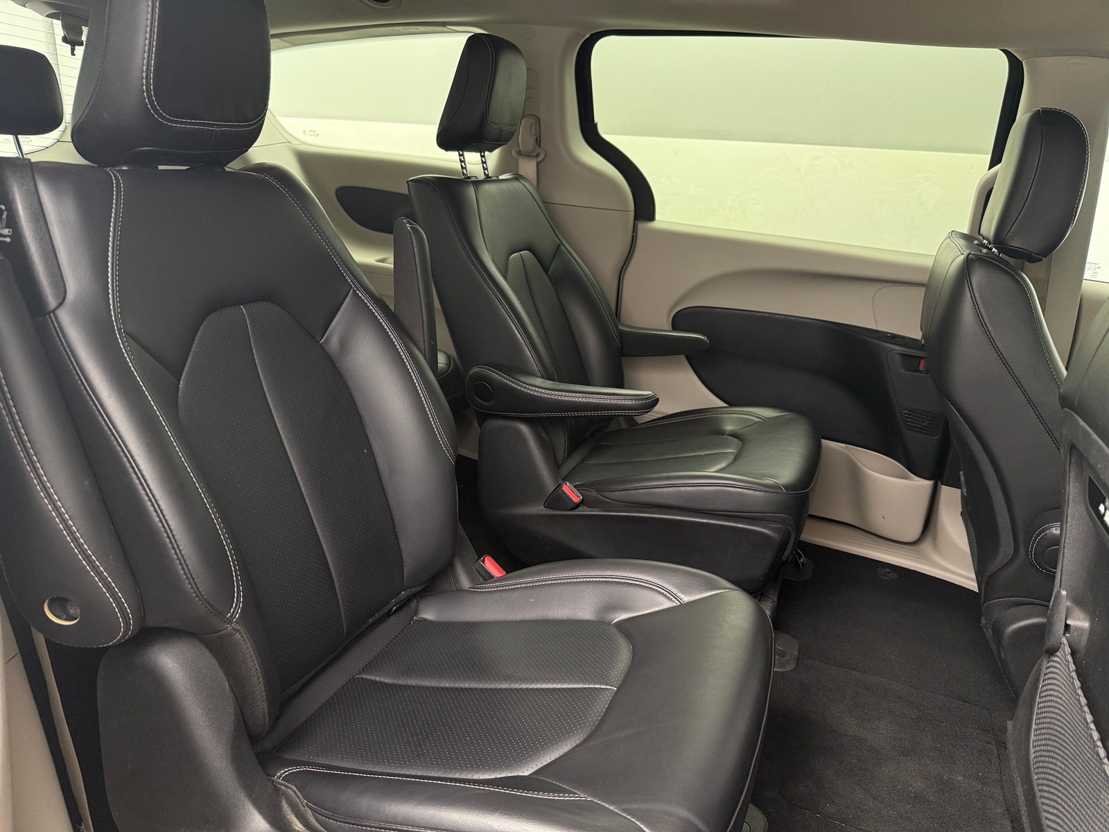 Thumbnail: 2024 Chrysler Pacifica - 5