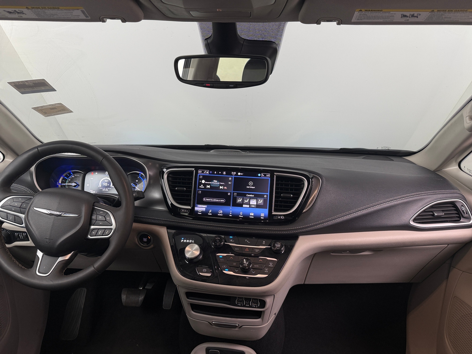 Thumbnail: 2024 Chrysler Pacifica - 2