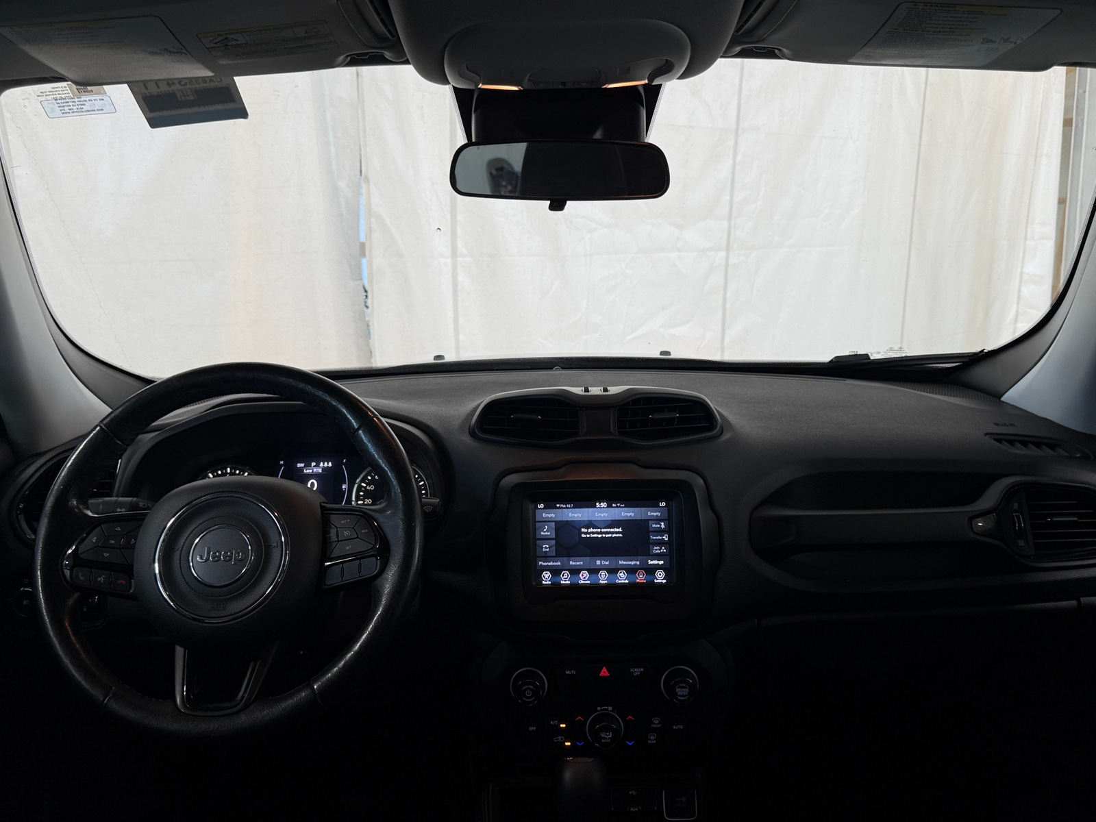Thumbnail: 2019 Jeep Renegade - 3