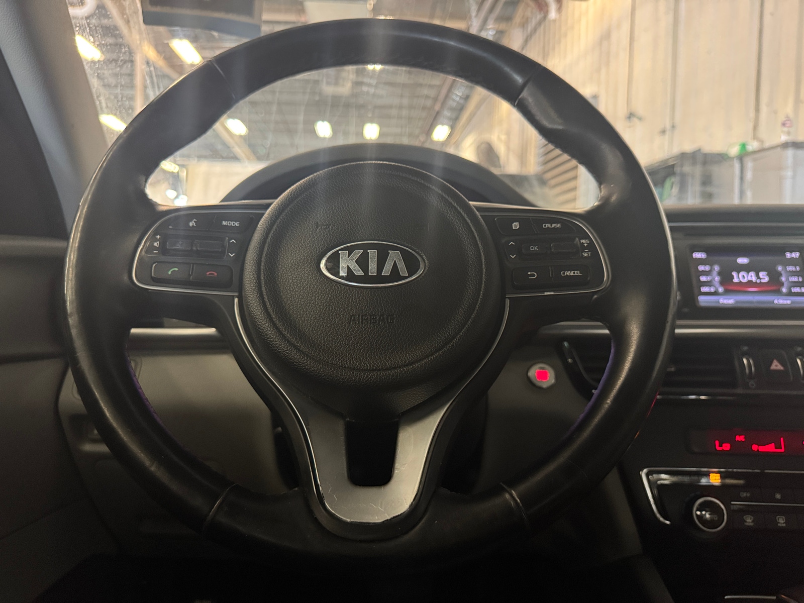 Thumbnail: 2016 Kia Optima - 4