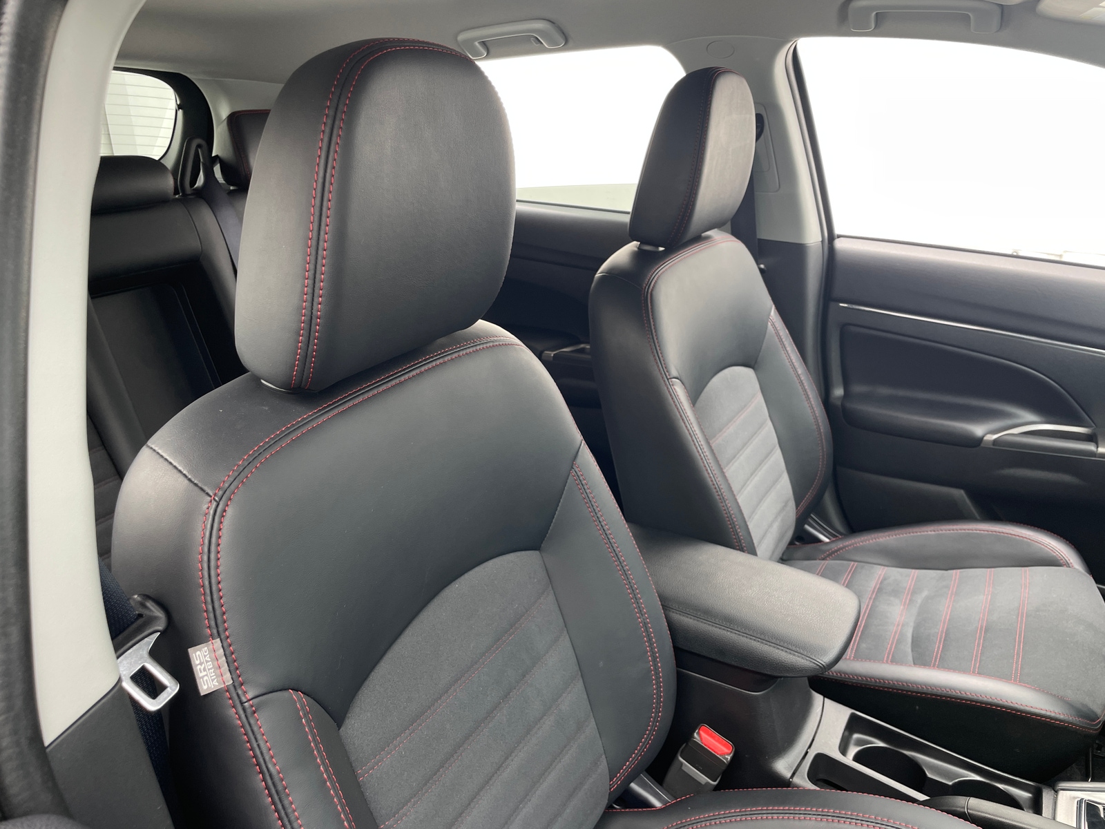 Thumbnail: 2026 Mitsubishi Outlander Sport - 2