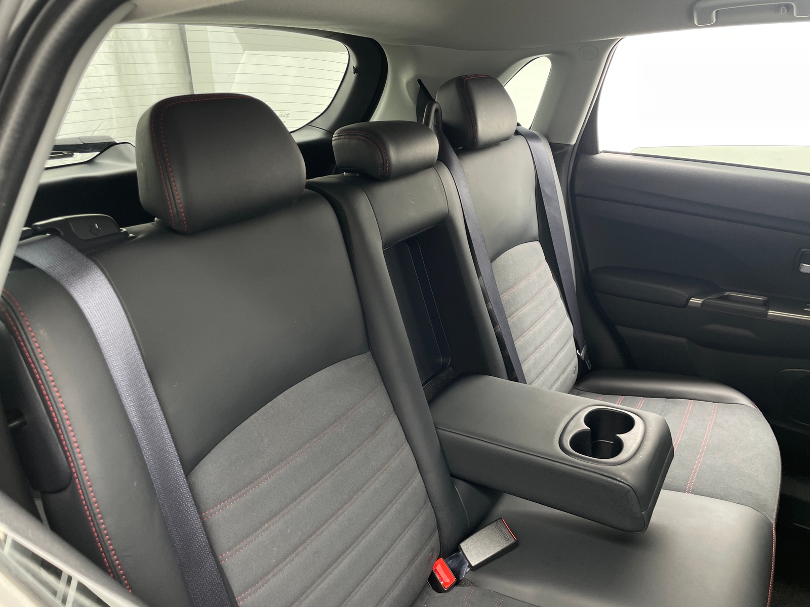 Thumbnail: 2026 Mitsubishi Outlander Sport - 6