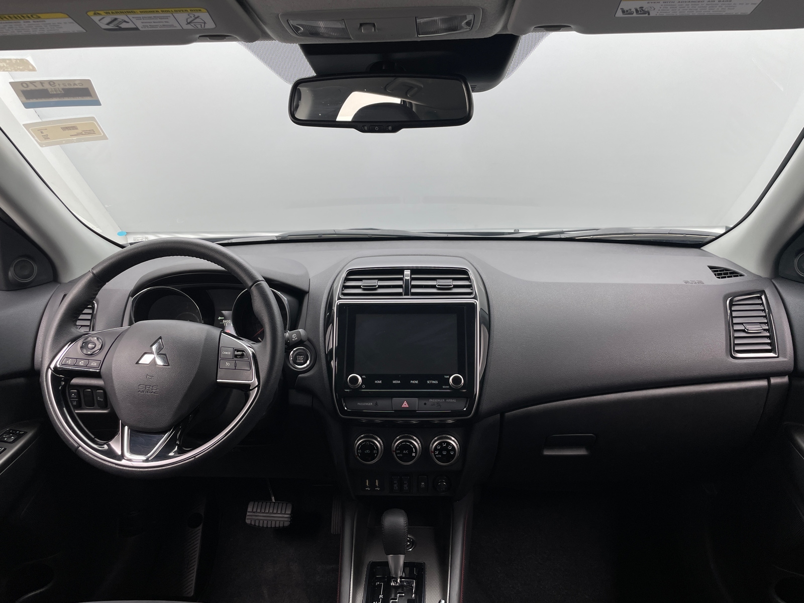 Thumbnail: 2026 Mitsubishi Outlander Sport - 3