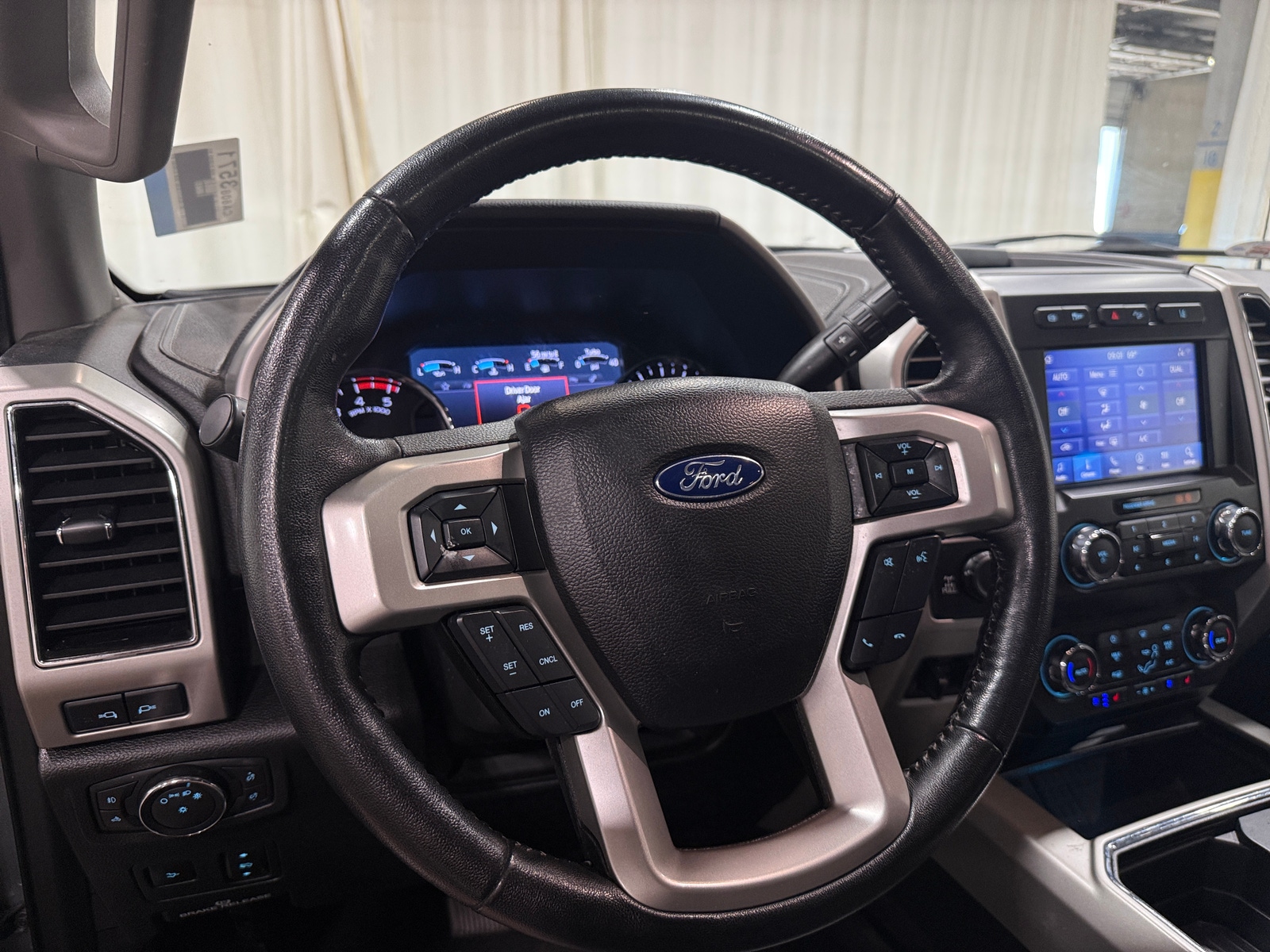 Thumbnail: 2020 Ford Econoline - 4