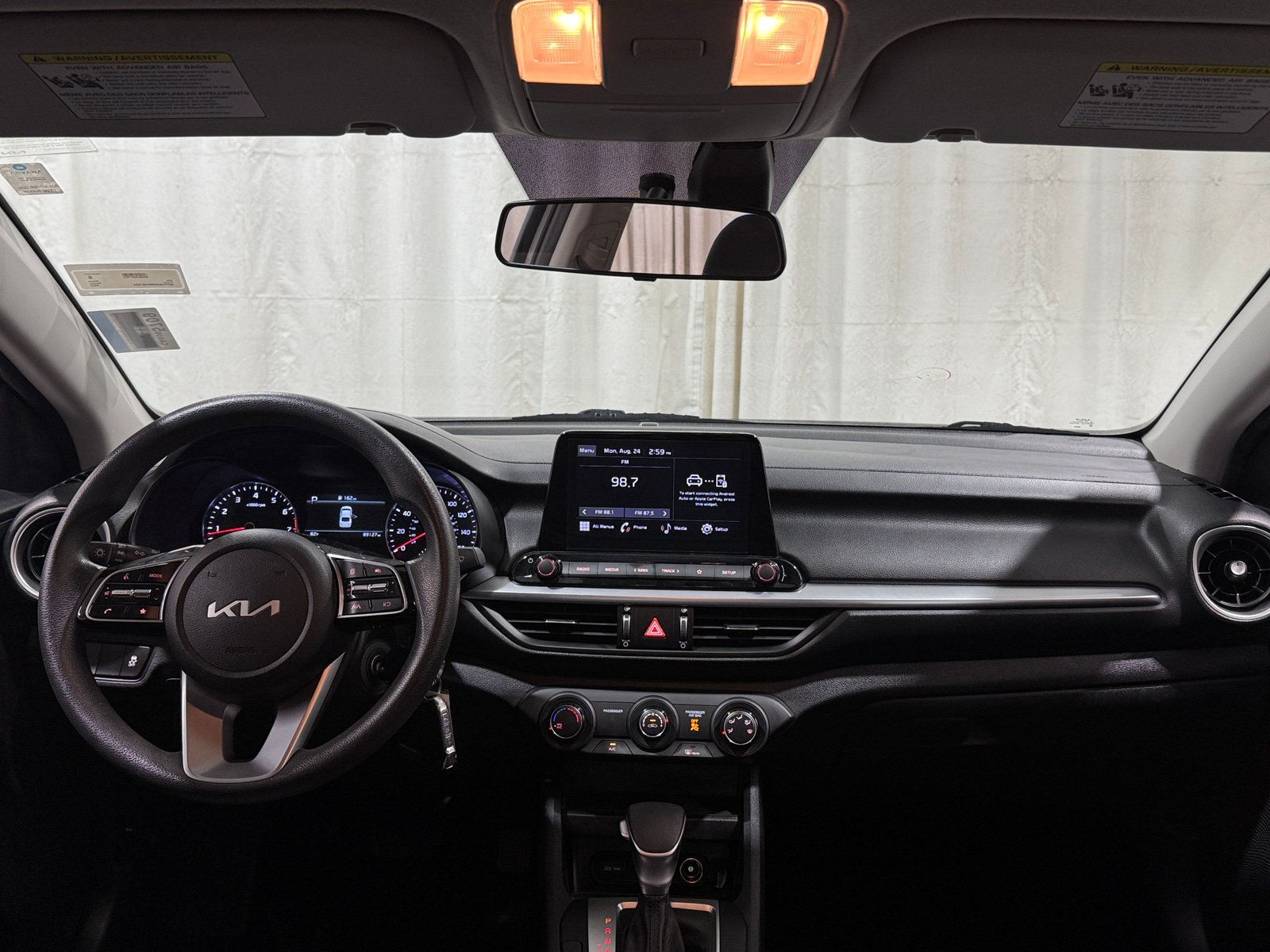 Thumbnail: 2022 Kia Forte - 3