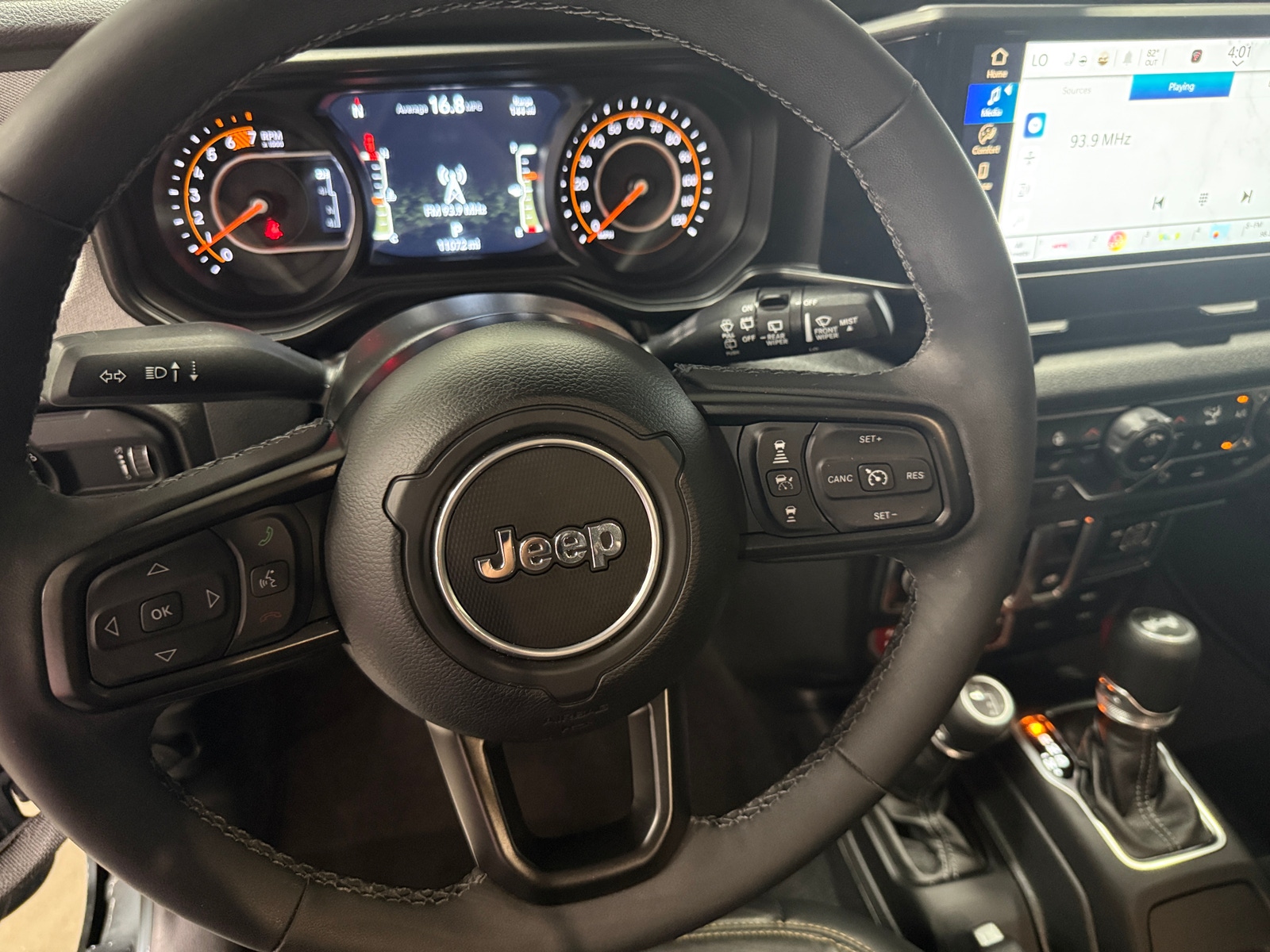 Thumbnail: 2025 Jeep Wrangler - 5