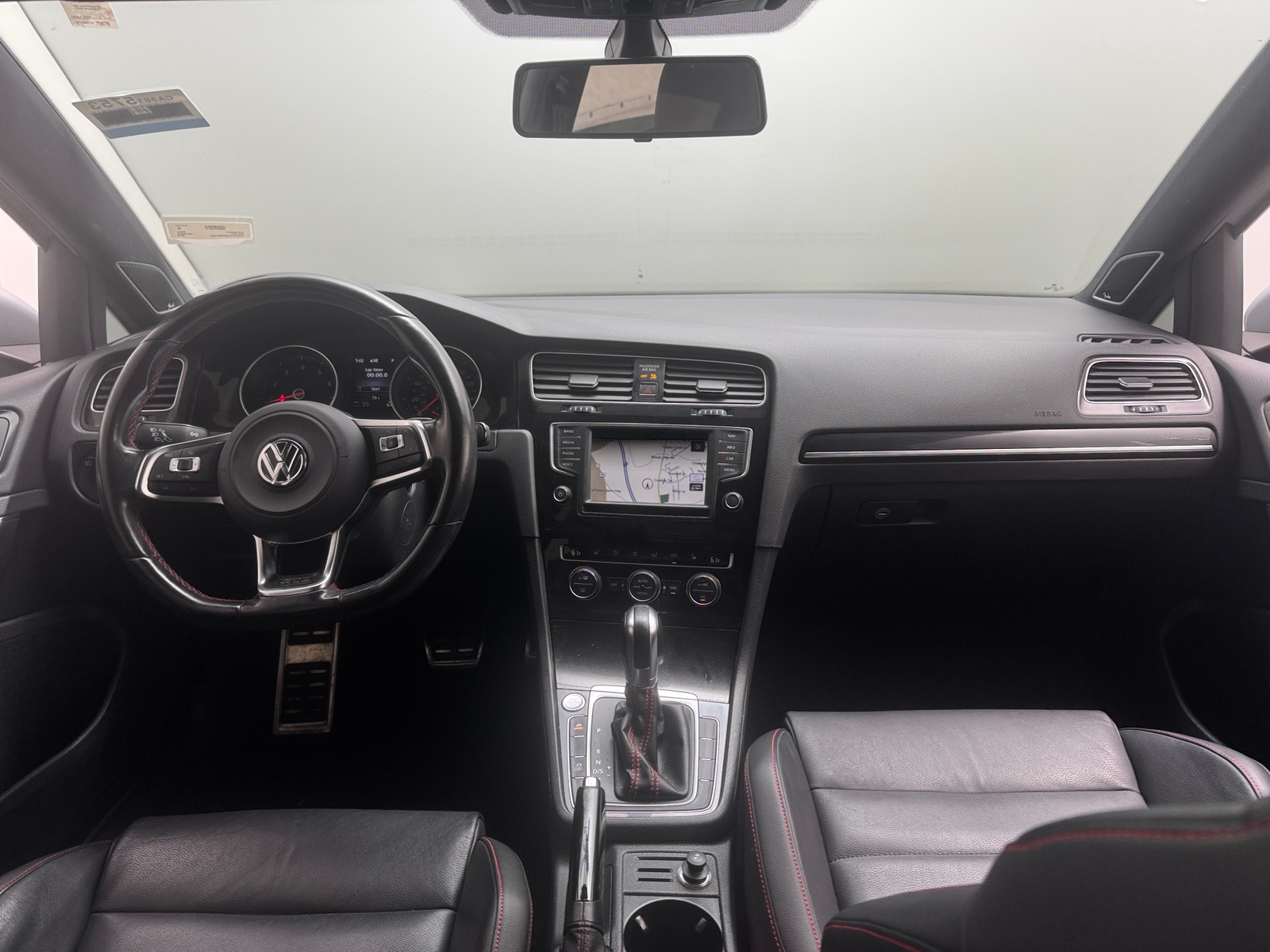 Thumbnail: 2016 Volkswagen Golf - 2