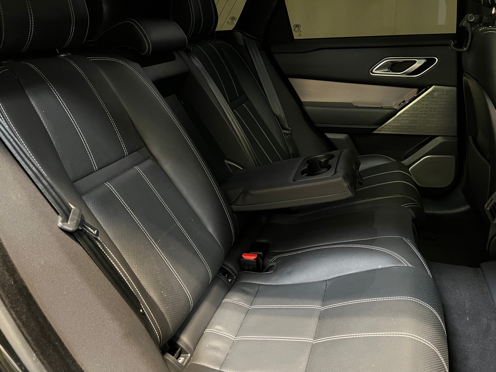Thumbnail: 2021 Land Rover Range Rover Velar - 5