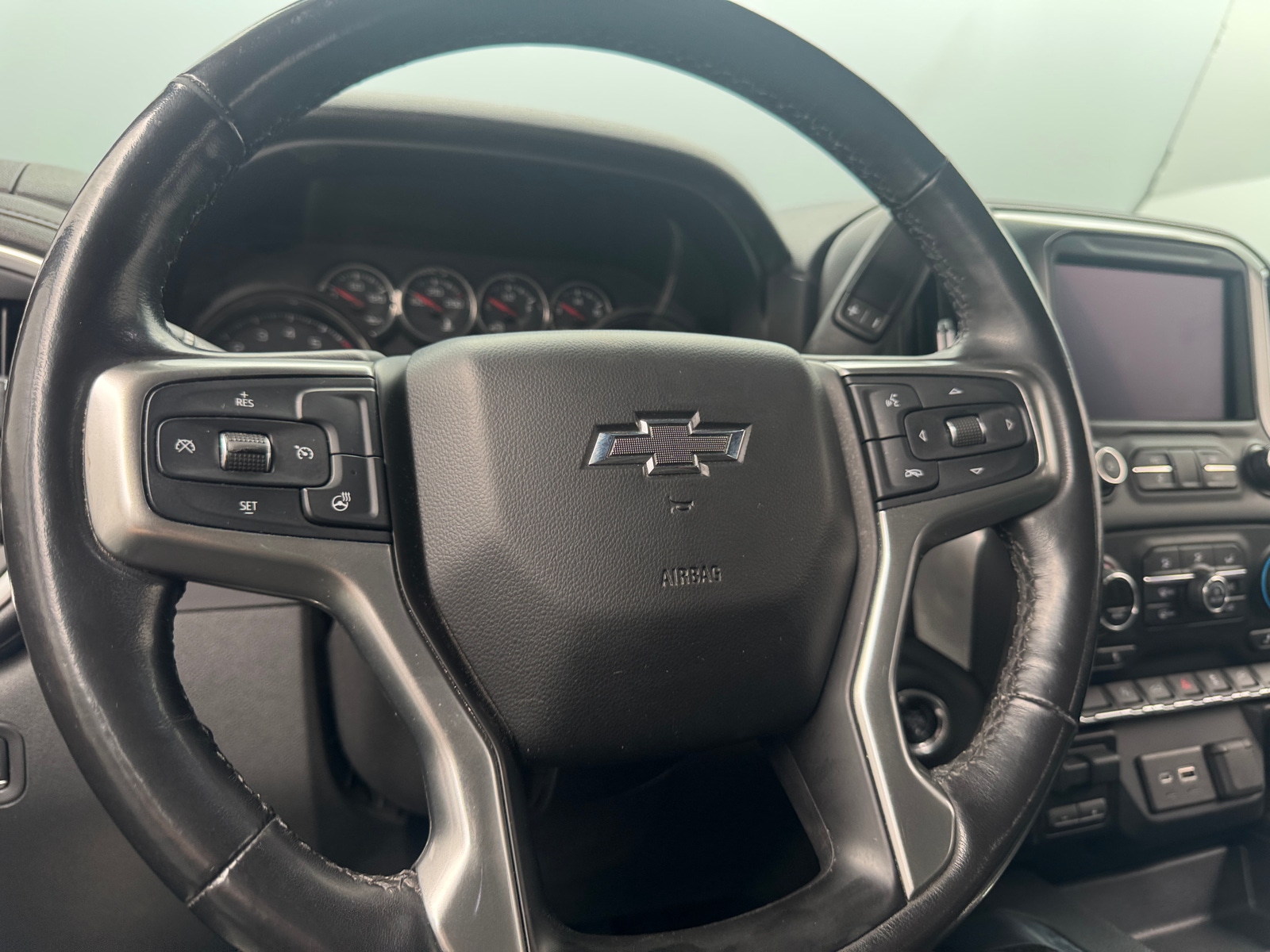 Thumbnail: 2019 Chevrolet Silverado 1500 - 5