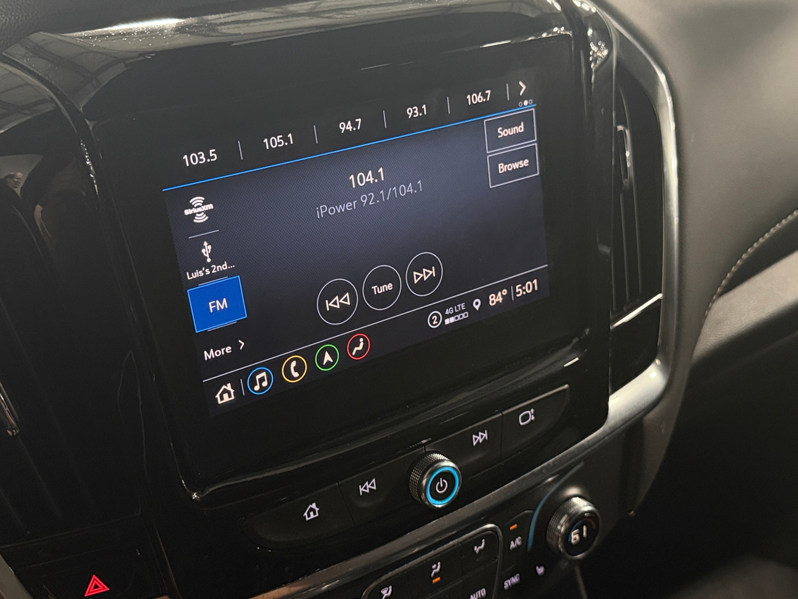 Thumbnail: 2023 Chevrolet Traverse - 3