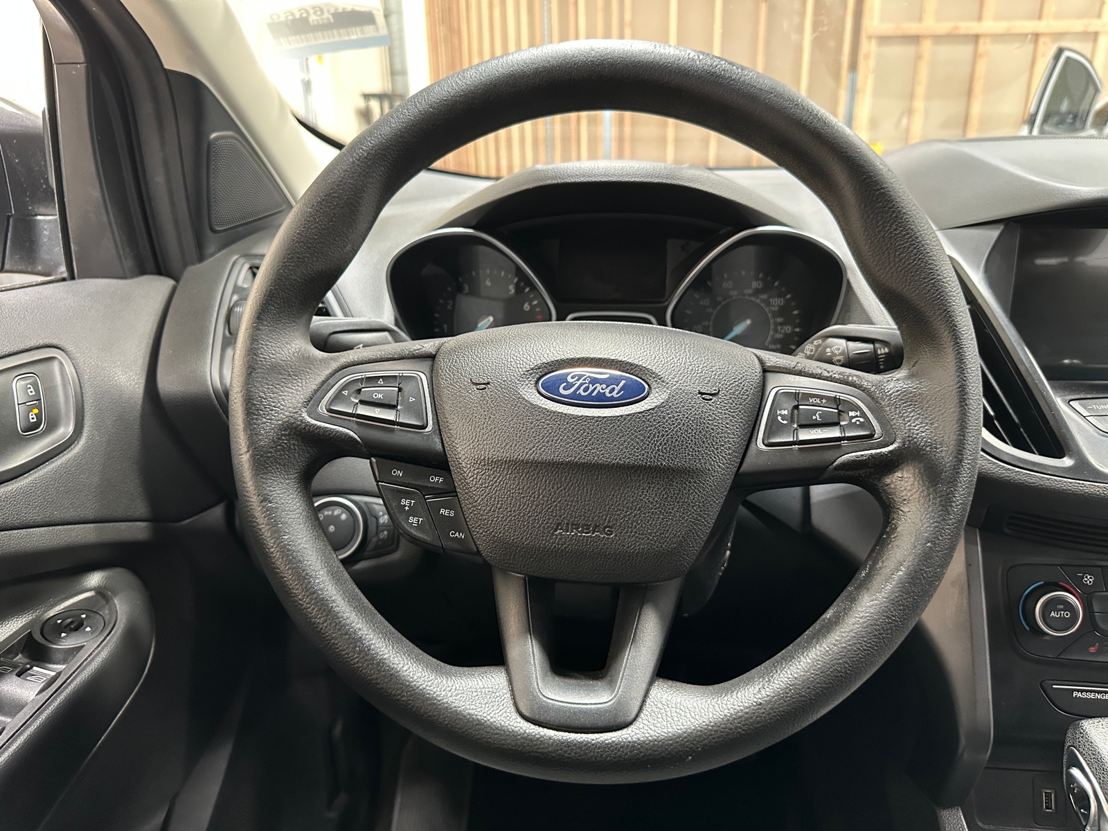 Thumbnail: 2019 Ford Escape - 5