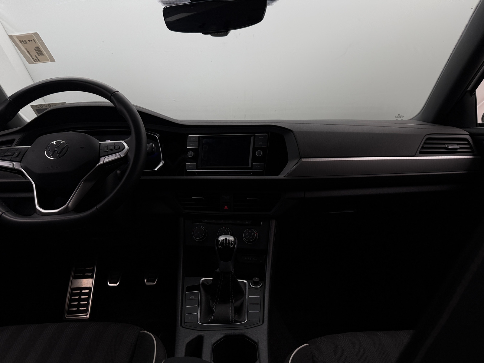 Thumbnail: 2024 Volkswagen Jetta - 3