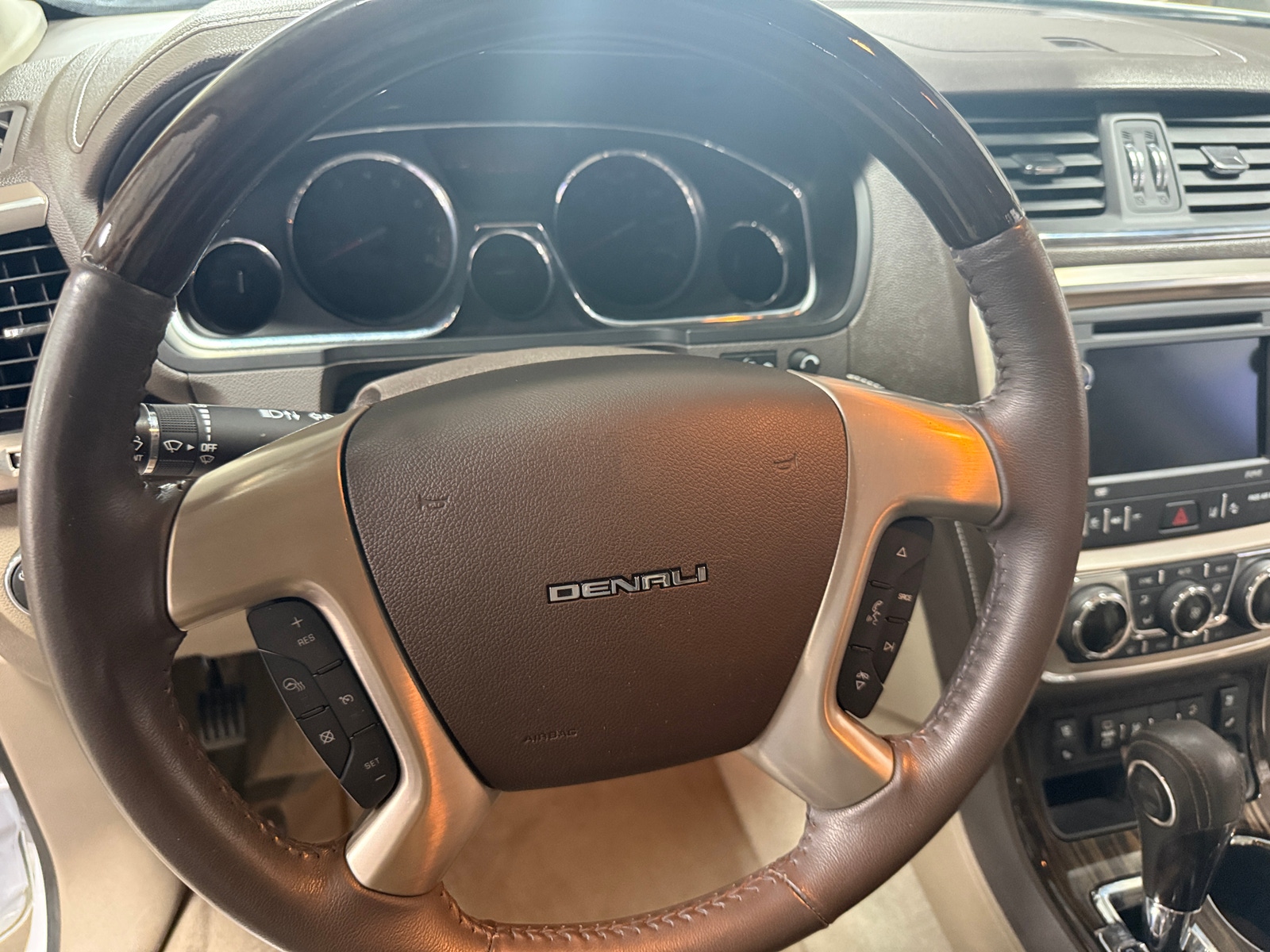 Thumbnail: 2016 GMC Acadia - 4