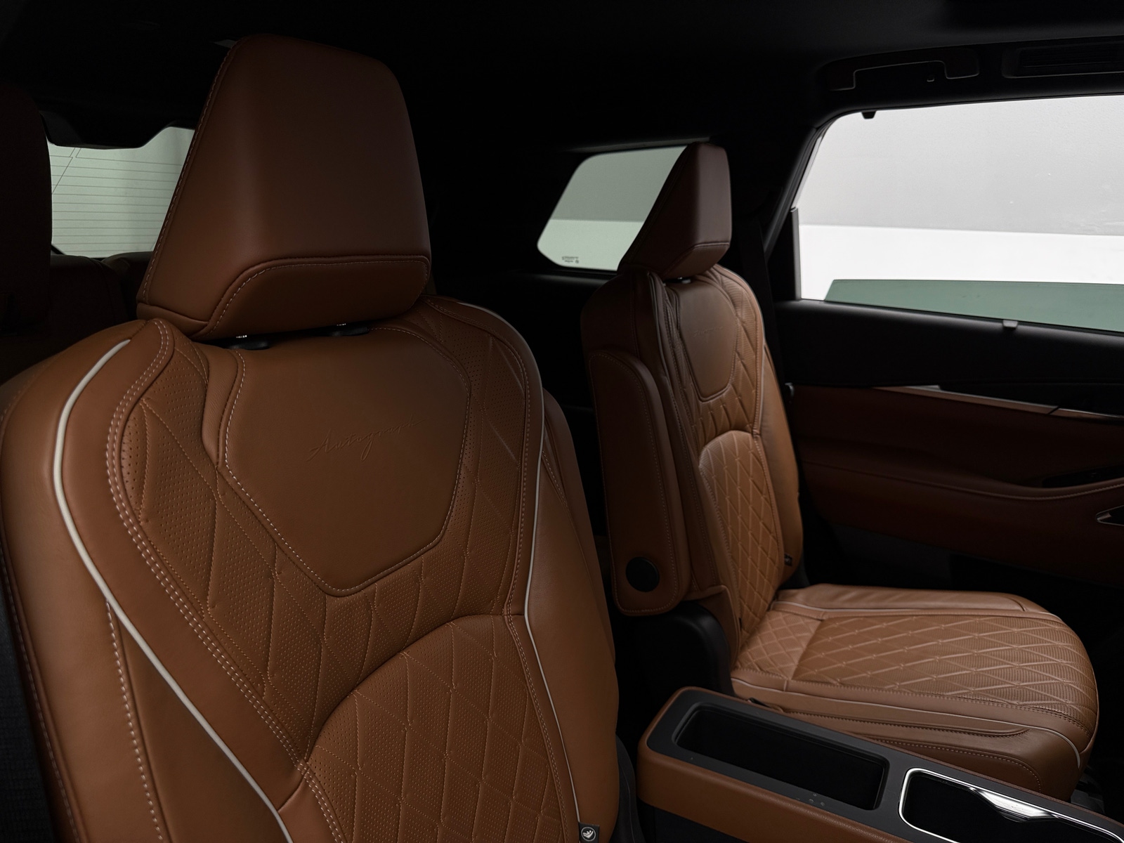 Thumbnail: 2025 INFINITI QX60 - 5
