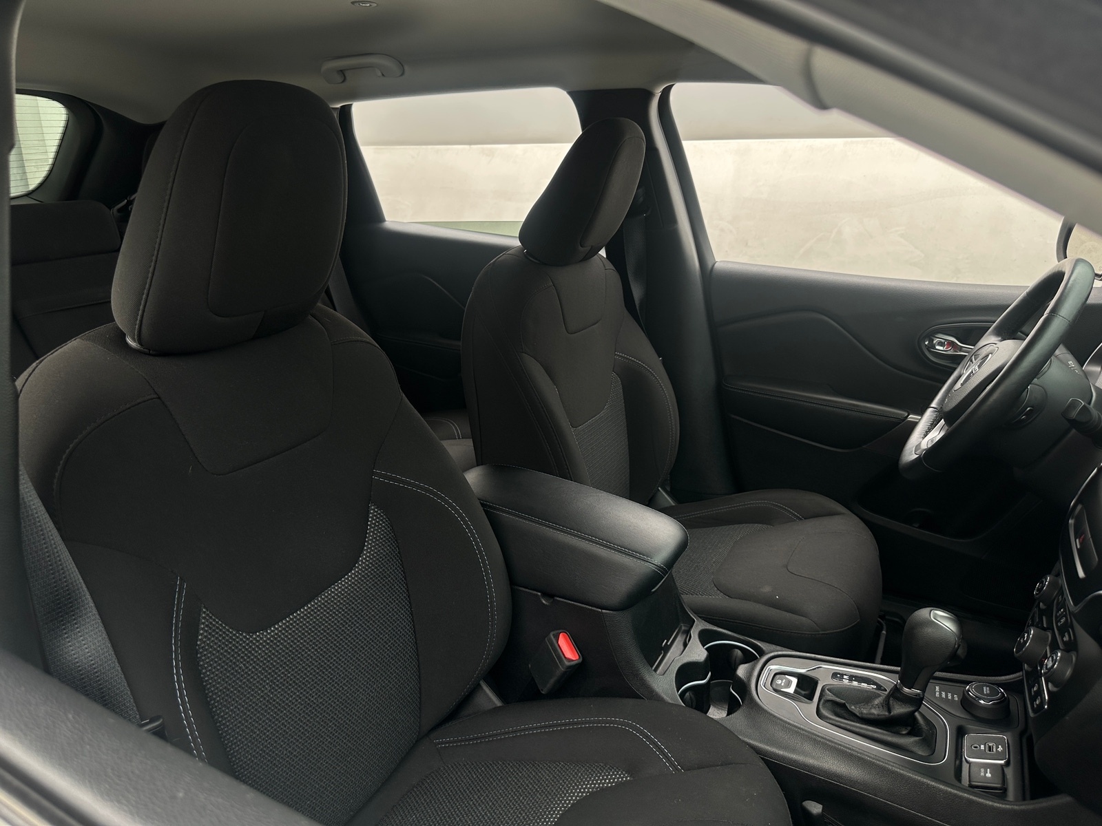 Thumbnail: 2019 Jeep Cherokee - 2