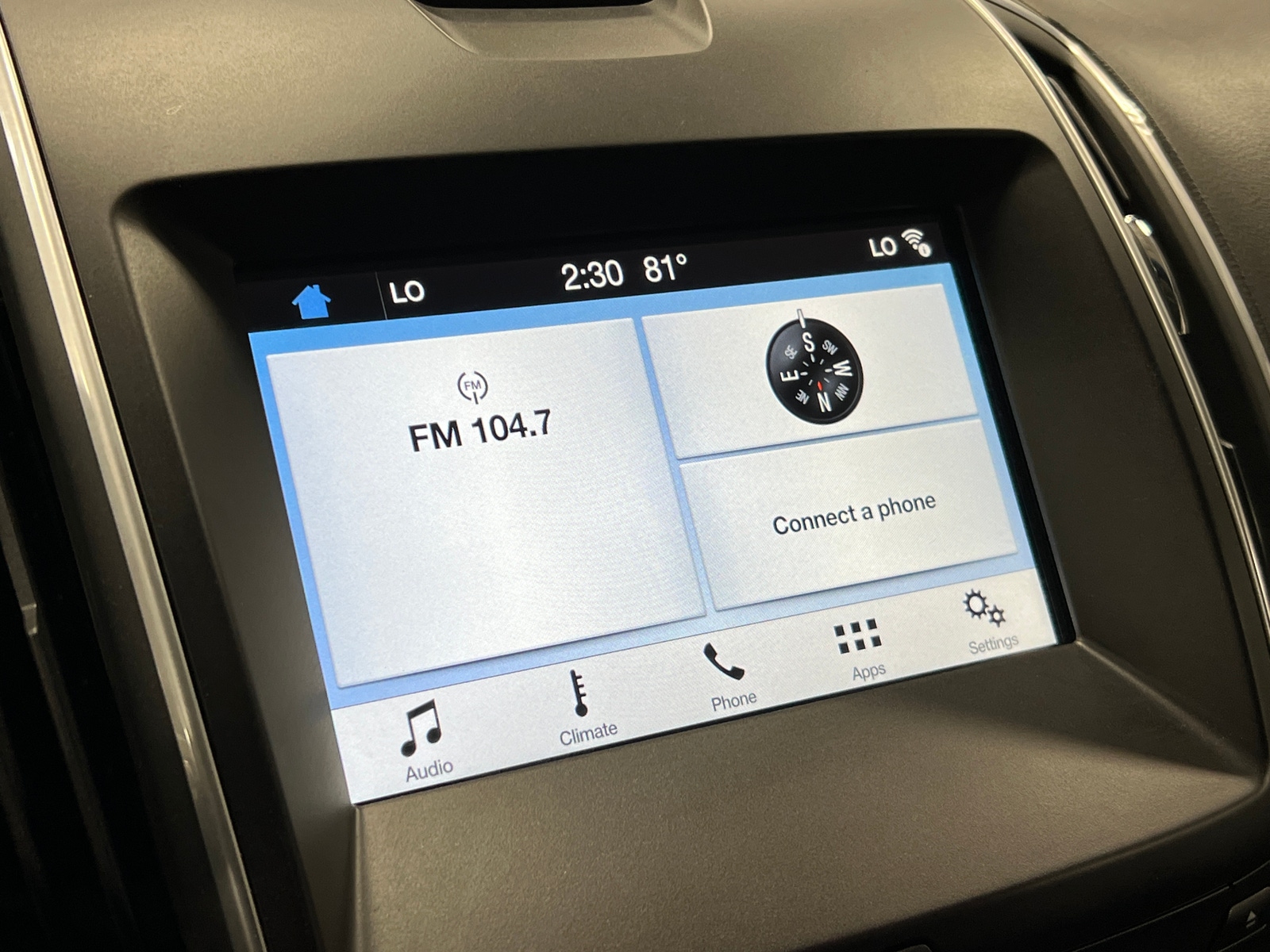 Thumbnail: 2017 Ford Edge - 3