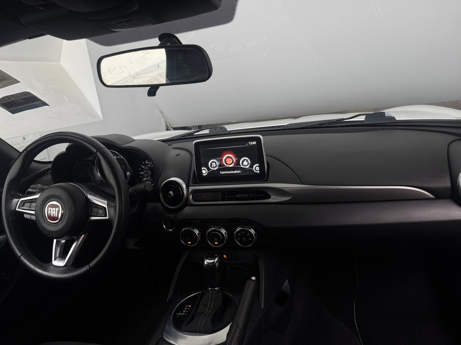 Thumbnail: 2017 Fiat 124 Spider - 3