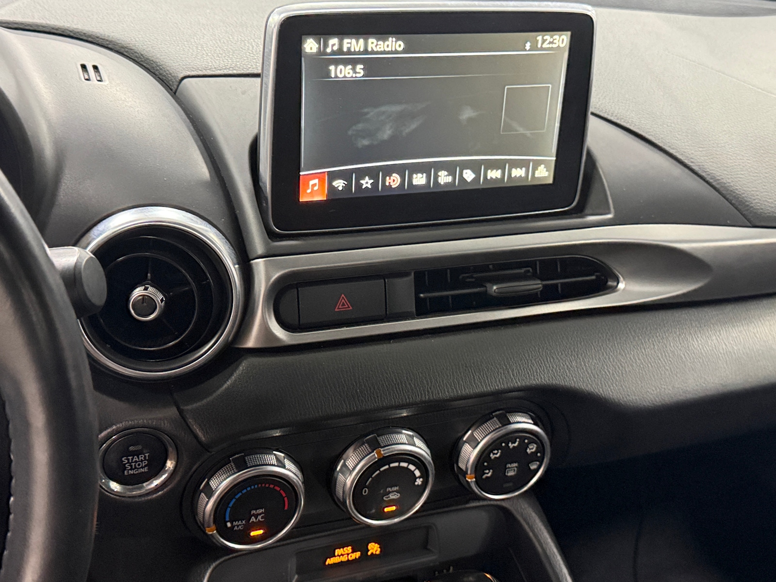 Thumbnail: 2017 Fiat 124 Spider - 4