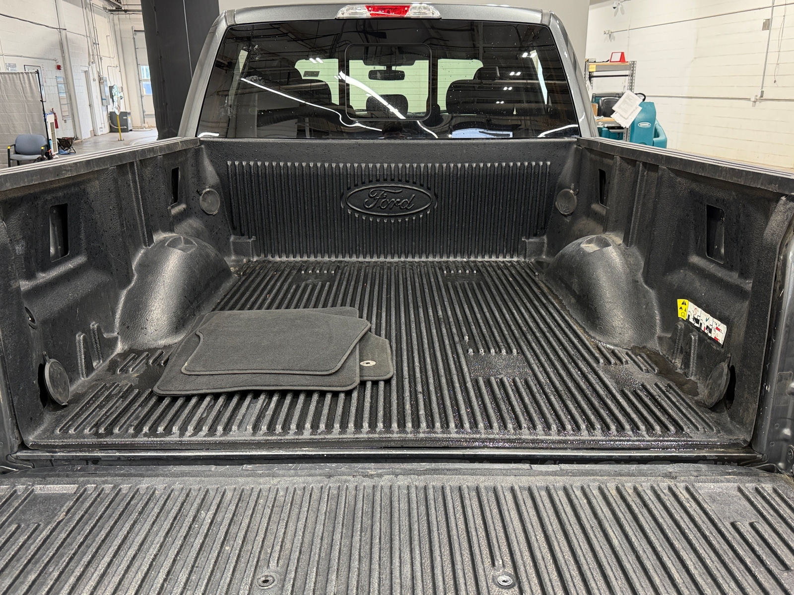 Thumbnail: 2019 Ford Econoline - 7