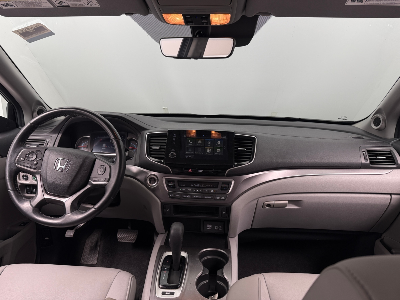 Thumbnail: 2019 Honda Pilot - 2