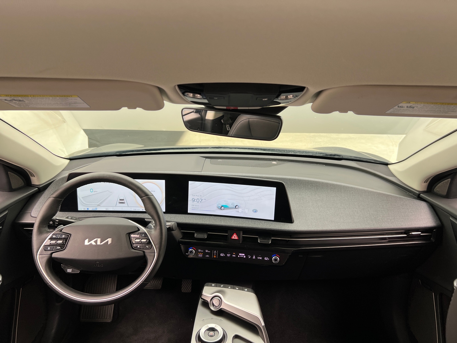 Thumbnail: 2023 Kia EV6 - 2