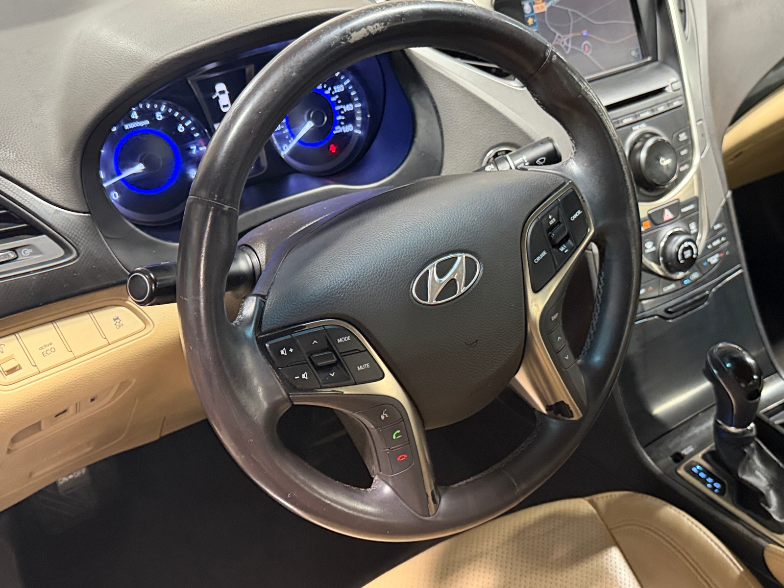 Thumbnail: 2013 Hyundai Azera - 4