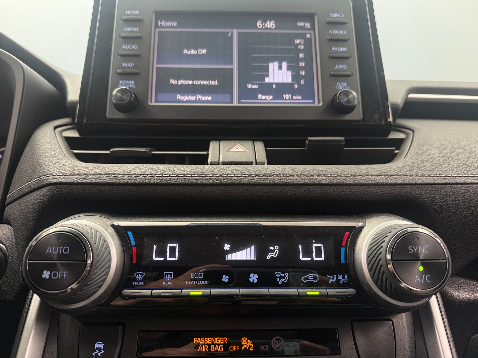 Thumbnail: 2019 Toyota RAV4 - 4