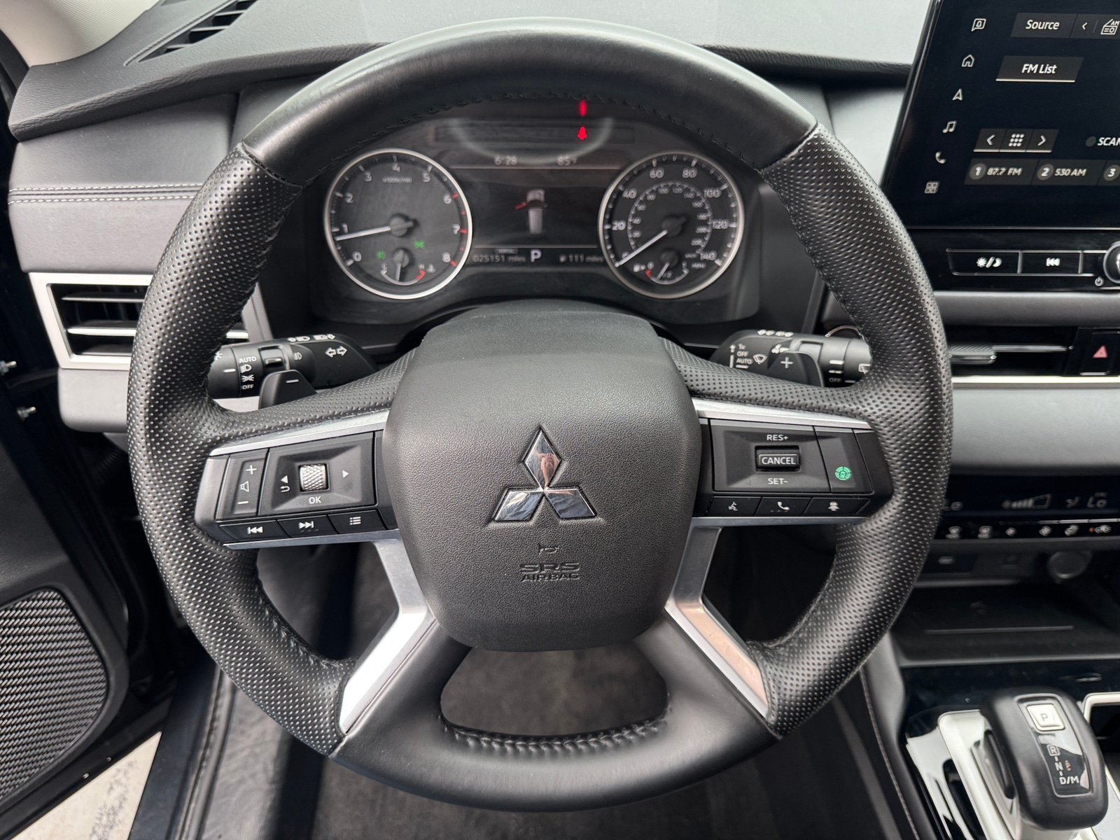 Thumbnail: 2025 Mitsubishi Outlander - 4