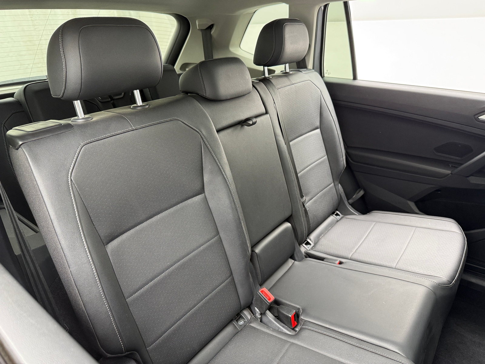 Thumbnail: 2019 Volkswagen Tiguan - 6