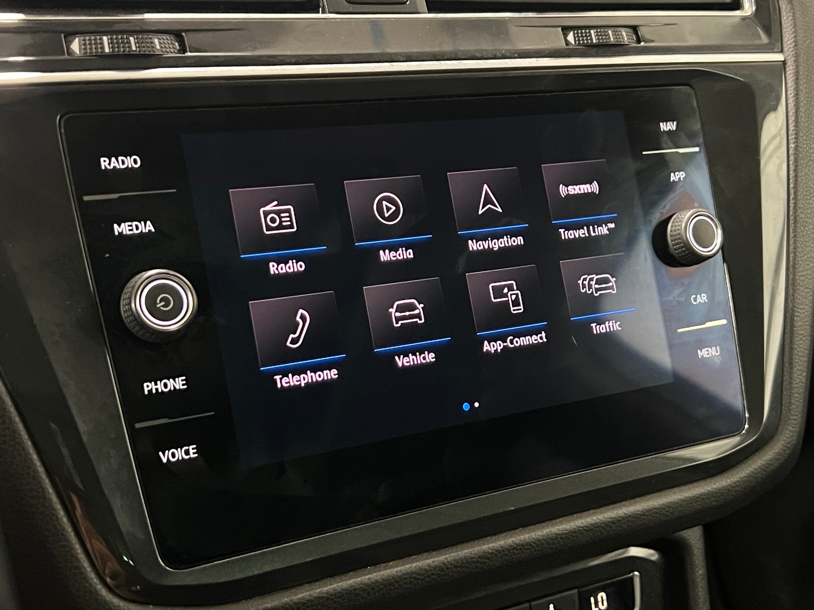 Thumbnail: 2019 Volkswagen Tiguan - 4
